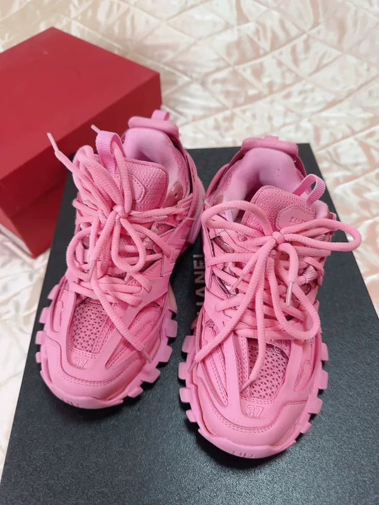 Нет в наличии на складе Balenciaga Кроссовки Balenciaga розовые daddy shoes, 38