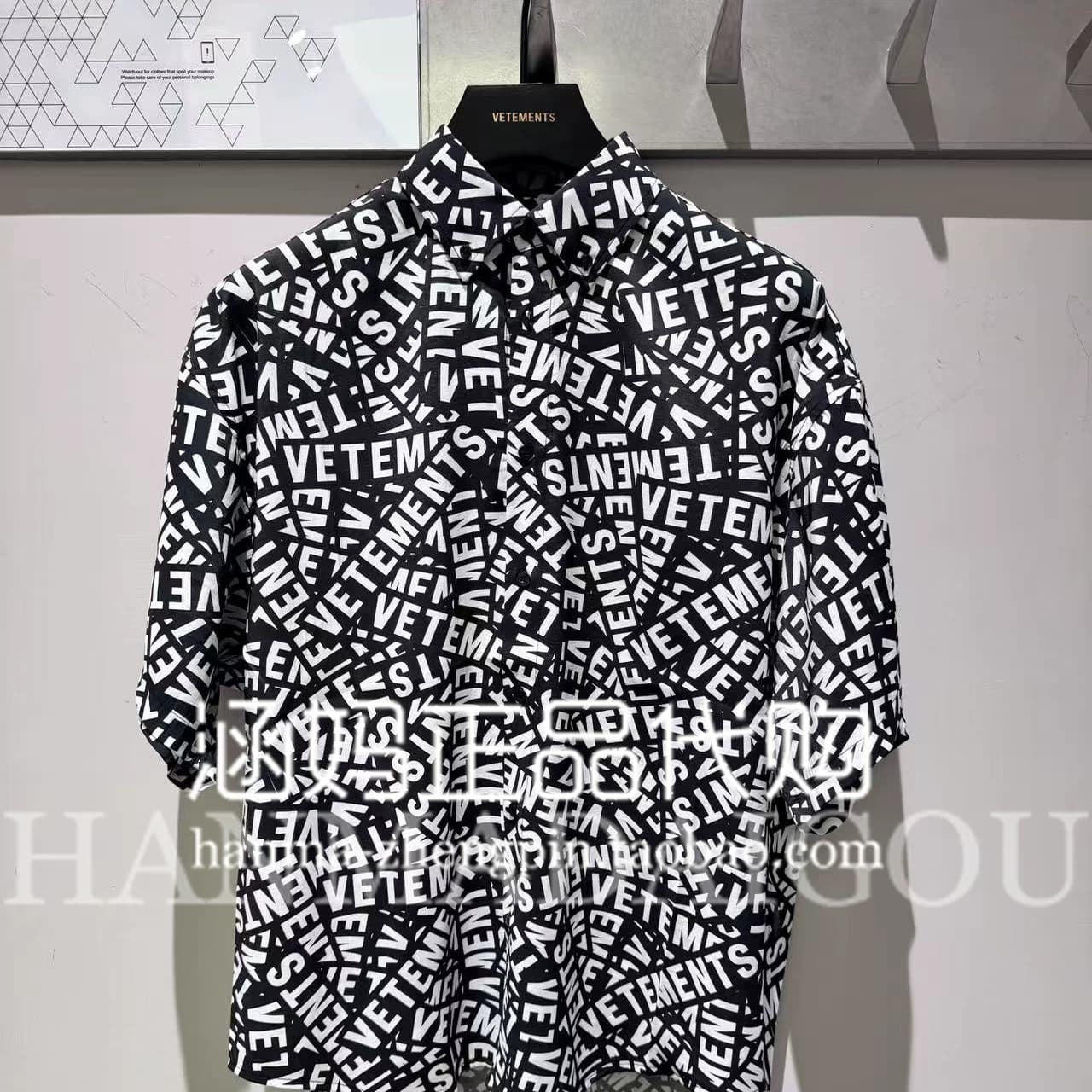 Симпатичная рубашка с короткими рукавами VETEMENTS, черная, размер S