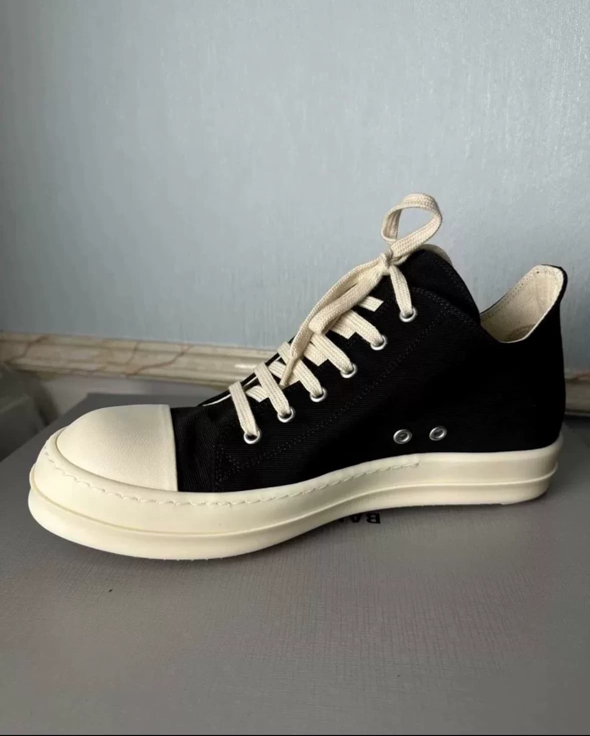 Rick+Owen+ черно-белые парусиновые кроссовки converse с низким верхом.
