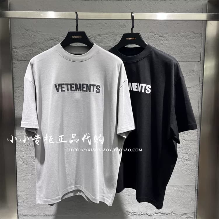 【Милая футболка с короткими рукавами VETEMENTS】Размер L, черная, 175