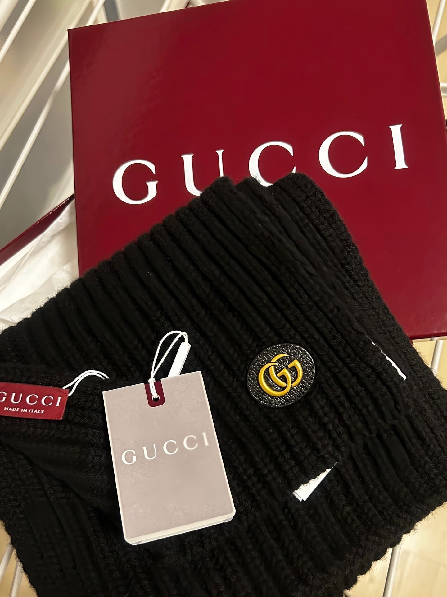 Шерстяной кашемировый шарф GUCCI Gucci double G, совершенно новый и нераспечатанный!Итальянского происхождения, 85