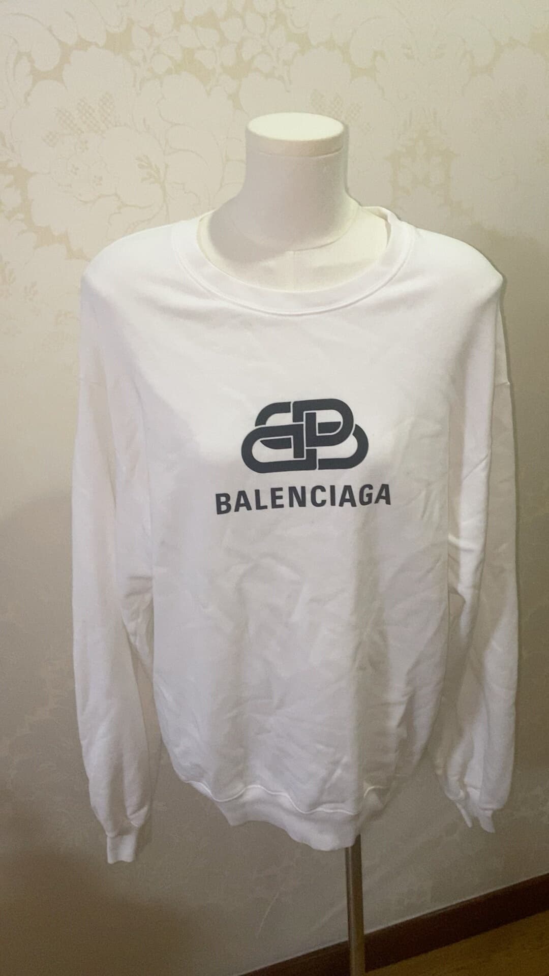Свитер с логотипом Balenciaga Balenciaga white lock, размер XS, Португалия