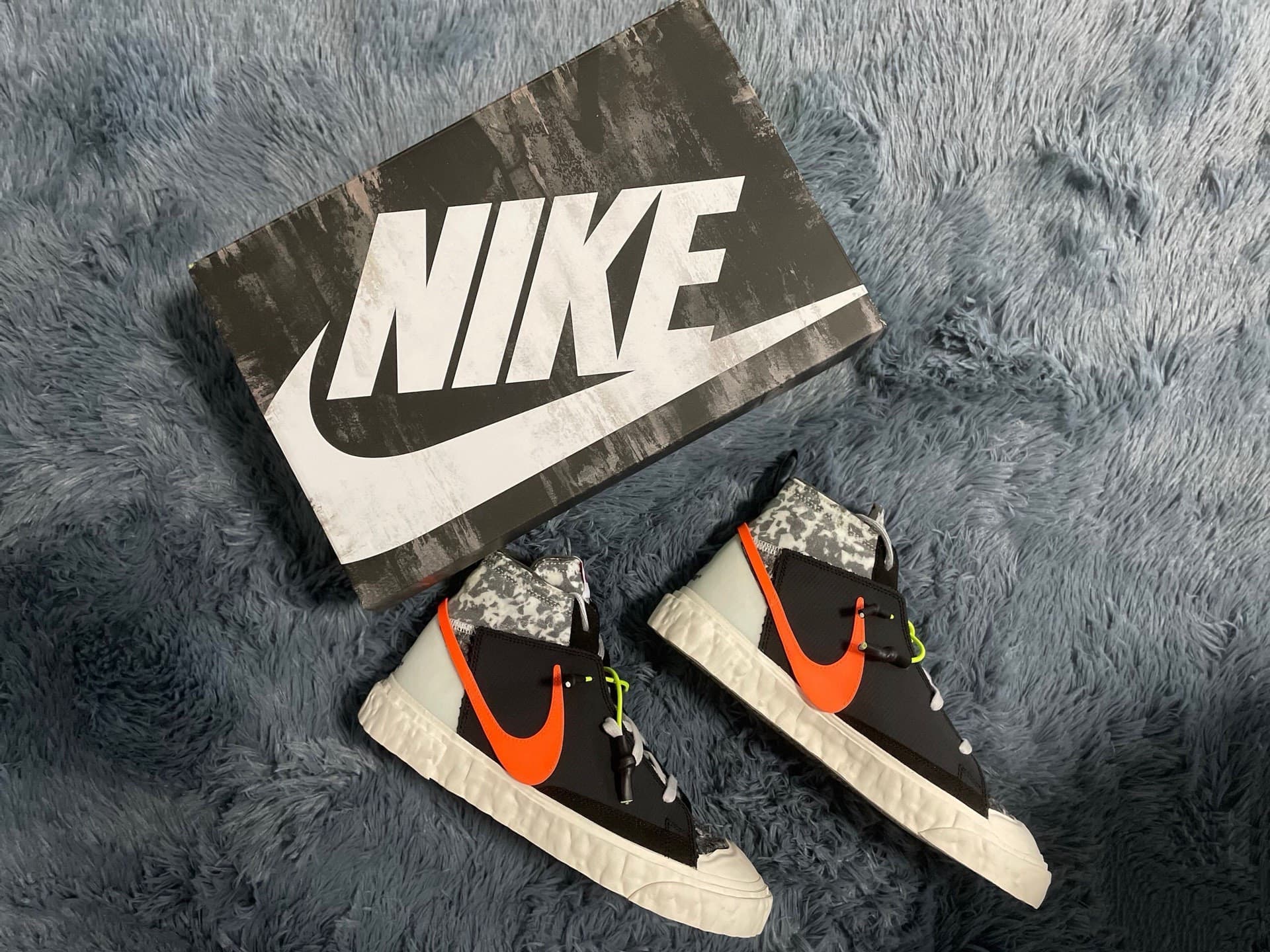 Блейзер Nike x READYMADE joint в сочетании черного и оранжевого цветов