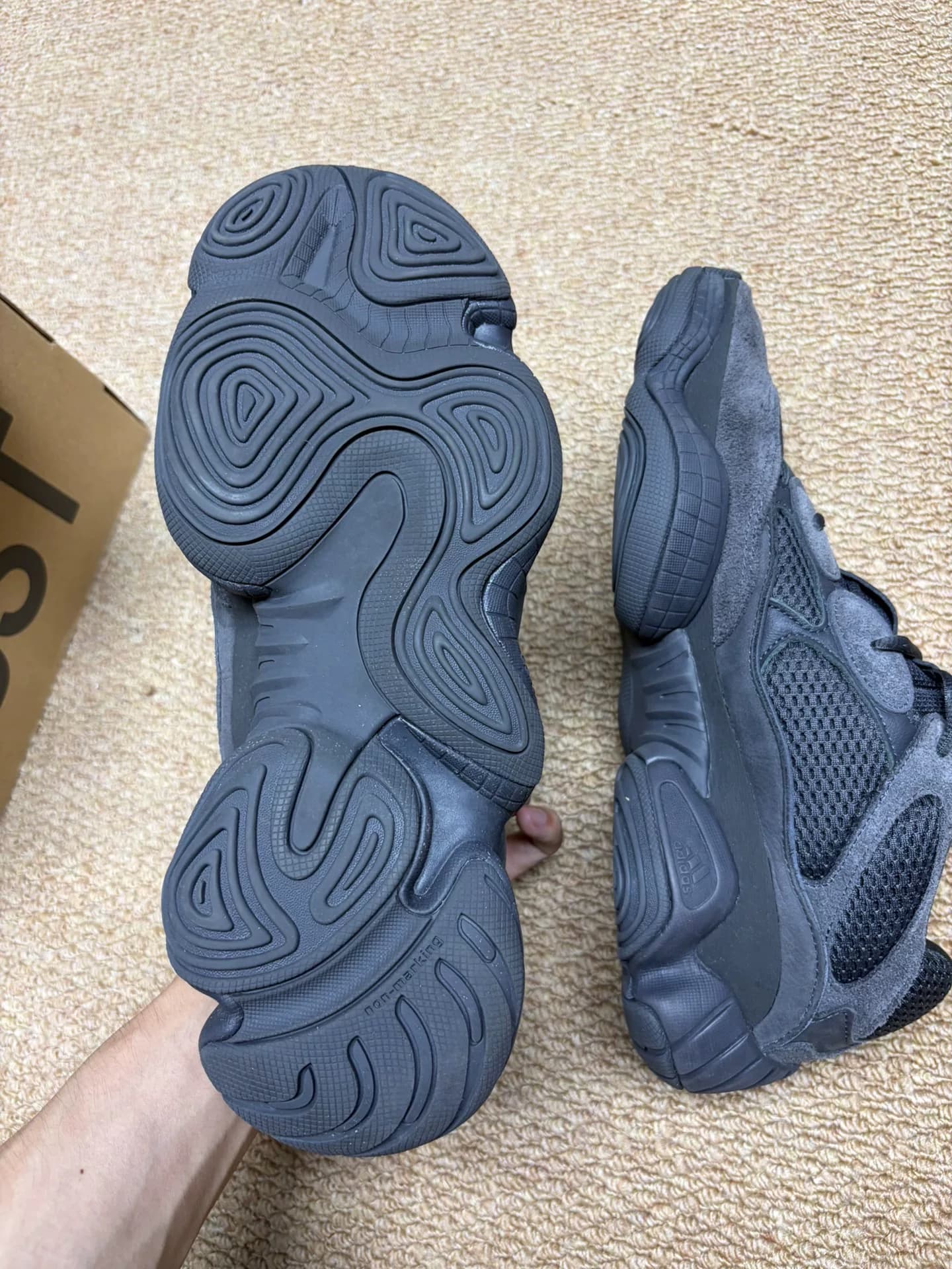 кроссовки adidas Adidas yeezy500 Black Warrior 47 Coconut 50