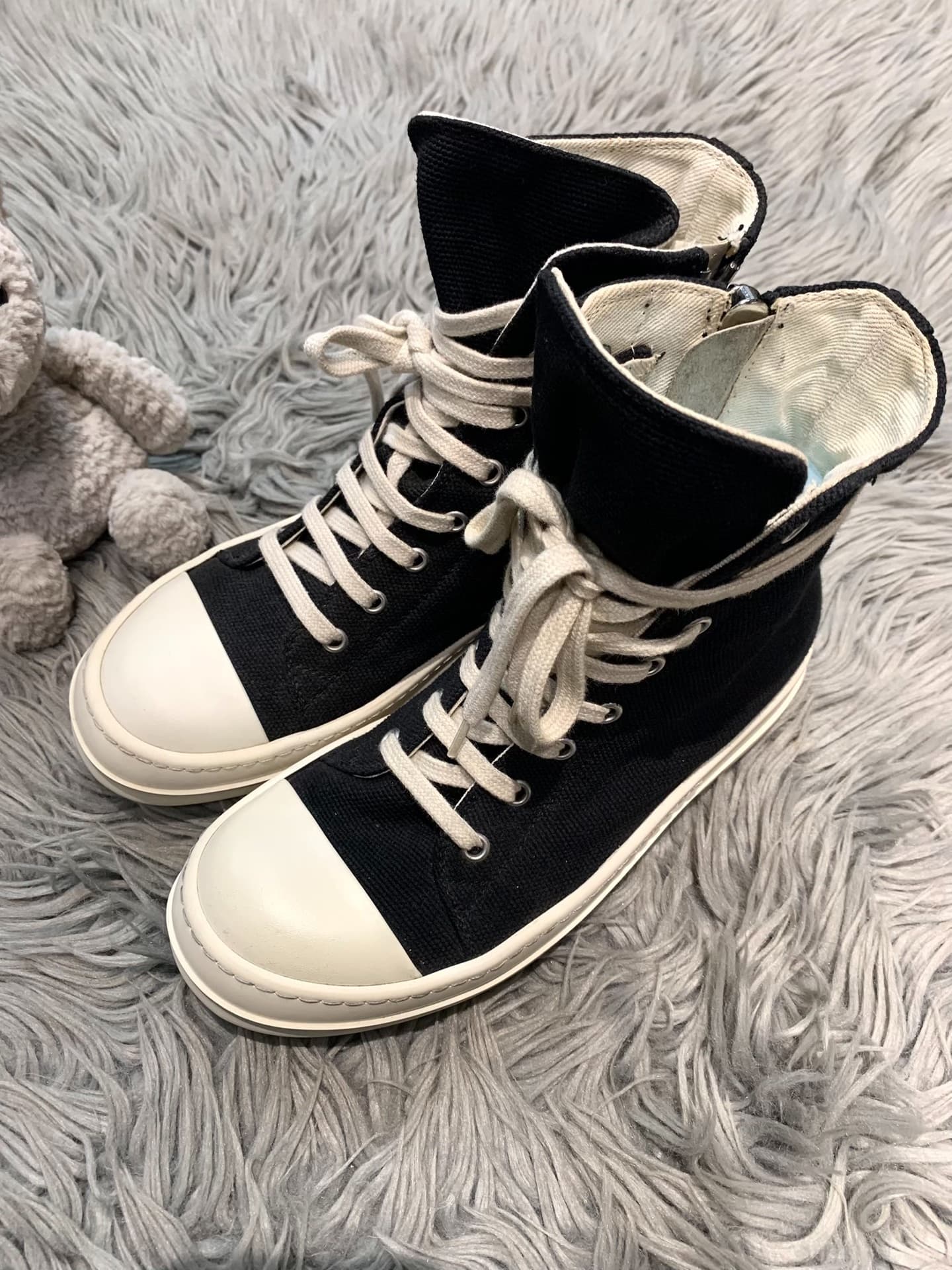 Rick Owens от Drkshdw - сложная линия кроссовок с высоким берцем big converse sutra