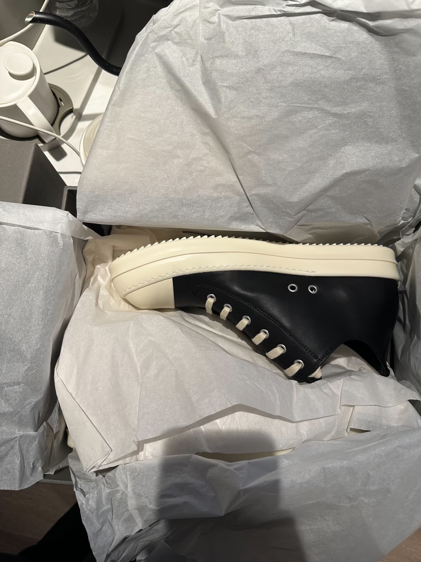Рик Оуэн из пекинской компании skp приобрел кожаные кроссовки big converse с глубоким вырезом черного цвета 4