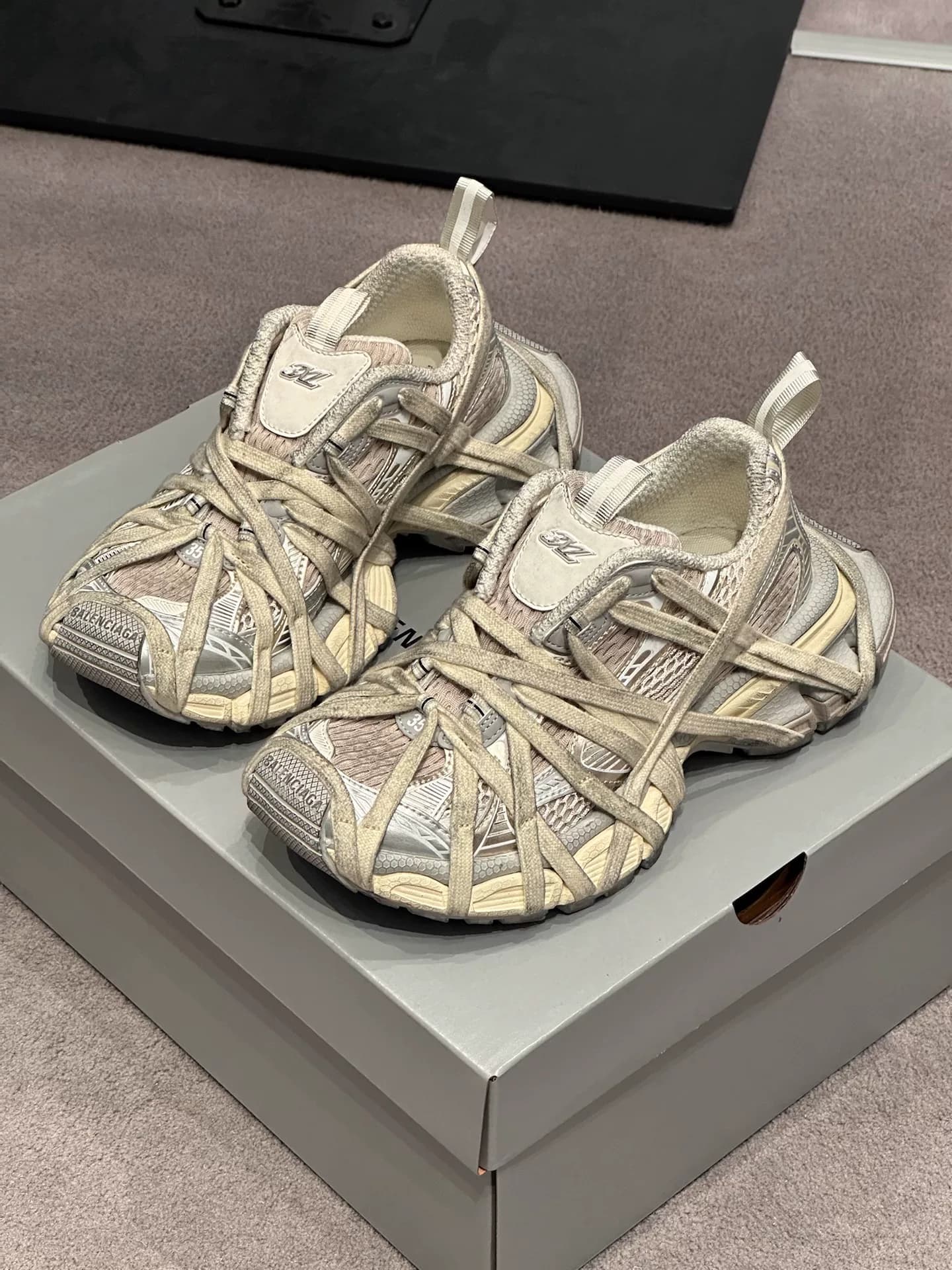 Balenciaga Ремешки Balenciaga 3XL 24ss - старый тренд
