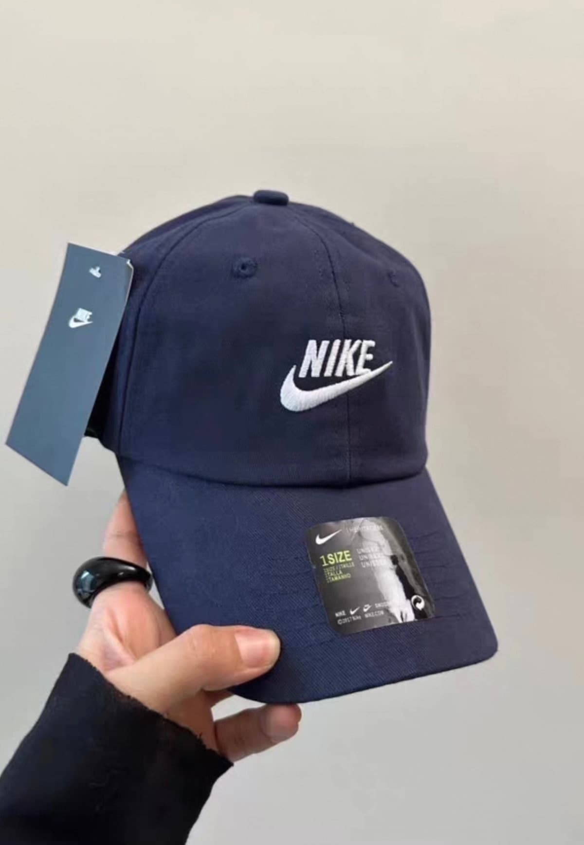 Совершенно новая кепка Nike Nike classic с маленьким крючком, темно-синяя, 1 размер, дизайн one size,