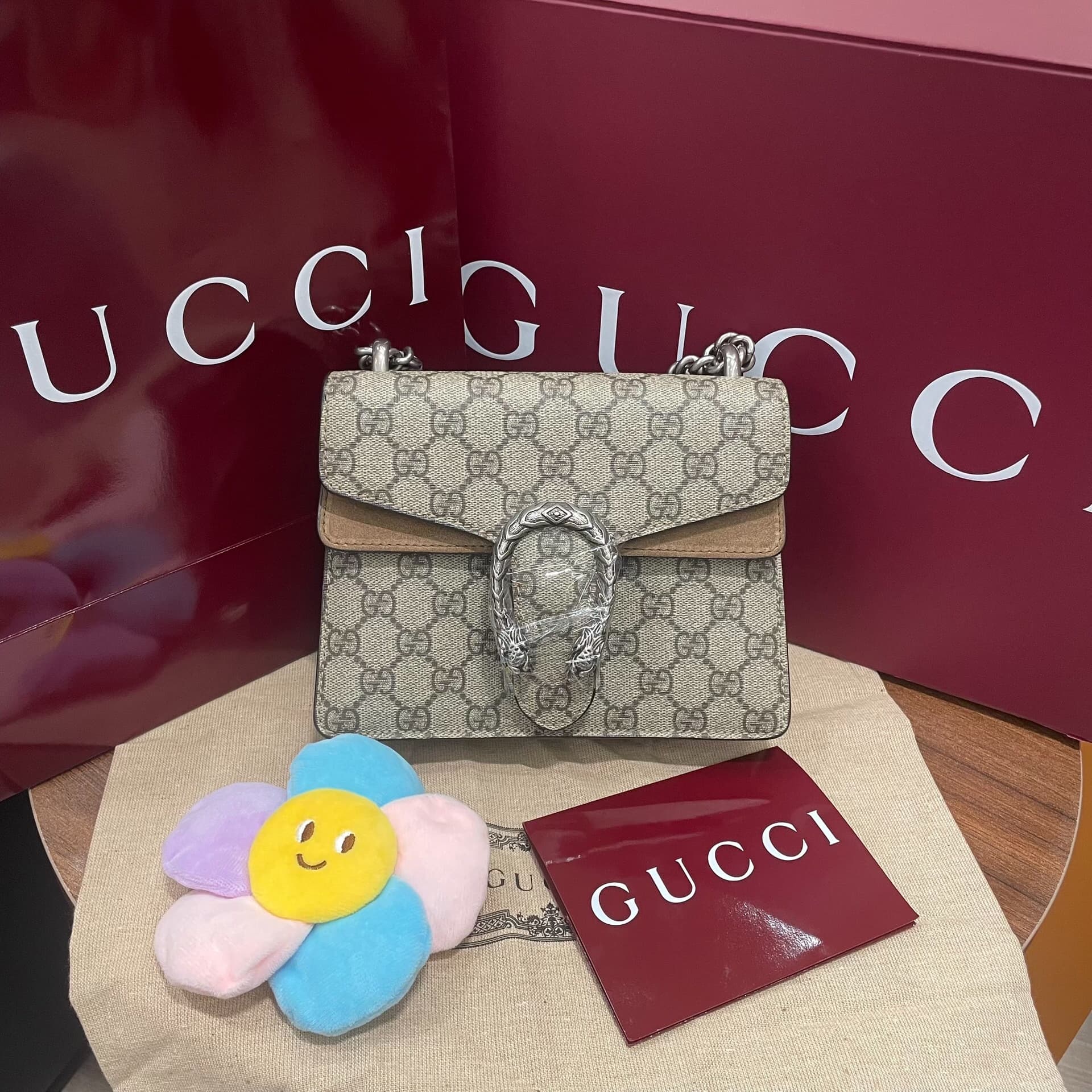 26 лет абсолютно новому полному набору трубной фурнитуры Gucci Gucci Bacchus с пленкой, чистой внутри.