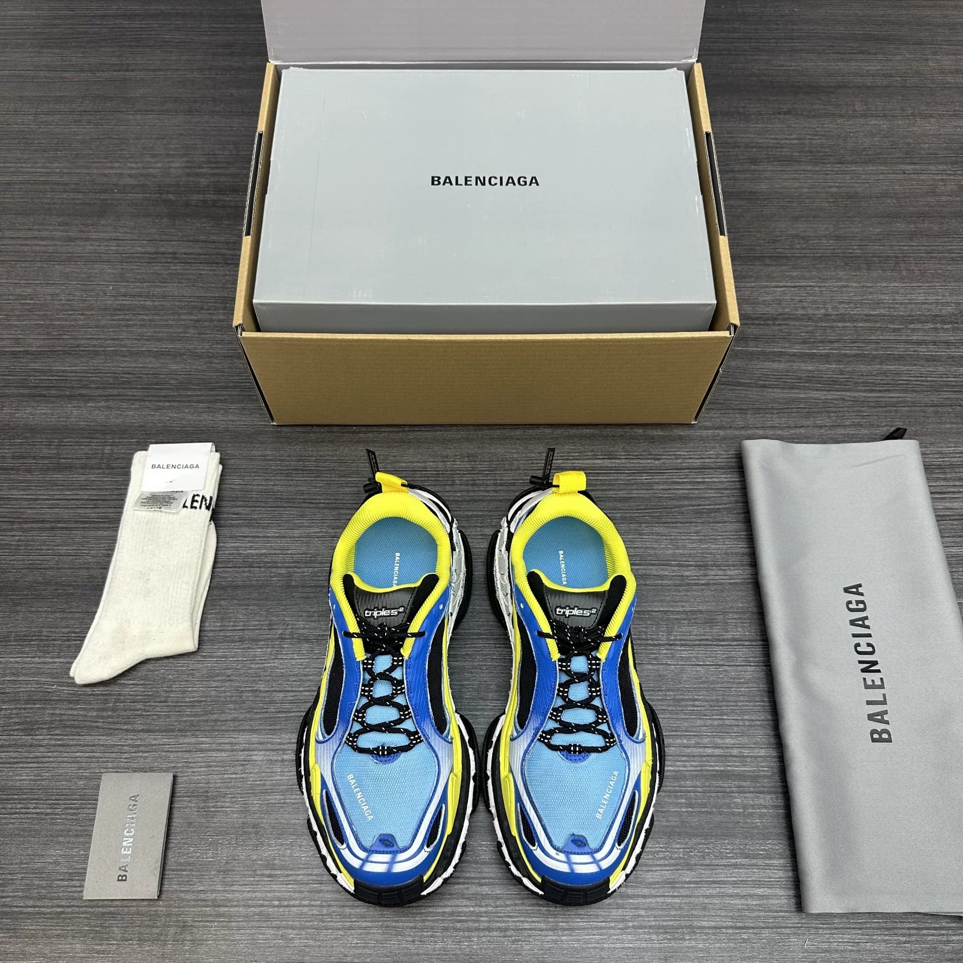 (Выброс) Balenciaga Balenciaga Triple S 2.0