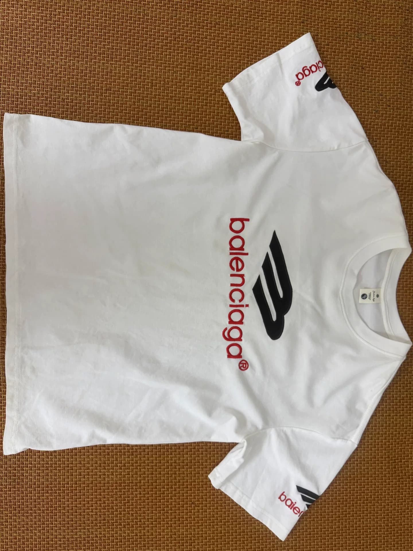 Футболка Balenciaga с коротким рукавом (изделие), белая, 3XL, приталенная, слишком маленькая, мужская