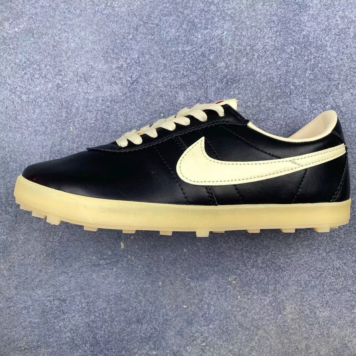 Совершенно новые кроссовки Nike ASTRO GRABBER black rice, сочетающиеся по цвету с оригинальными