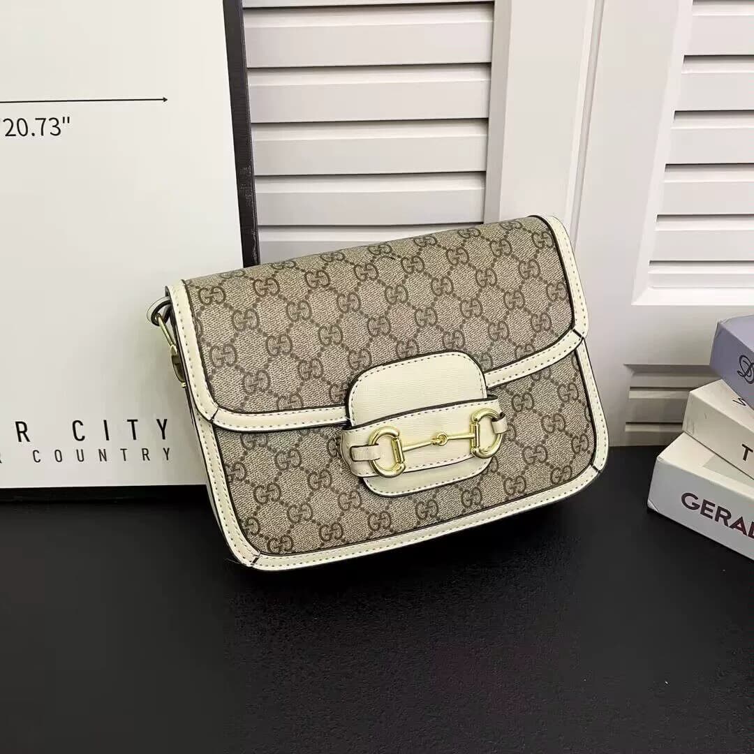 Фирменная новинка, бесплатная доставка, седельная сумка Gucci Gucci 1955, классическая цветовая гамма для пресбиопии, пряжка на воротнике лошади