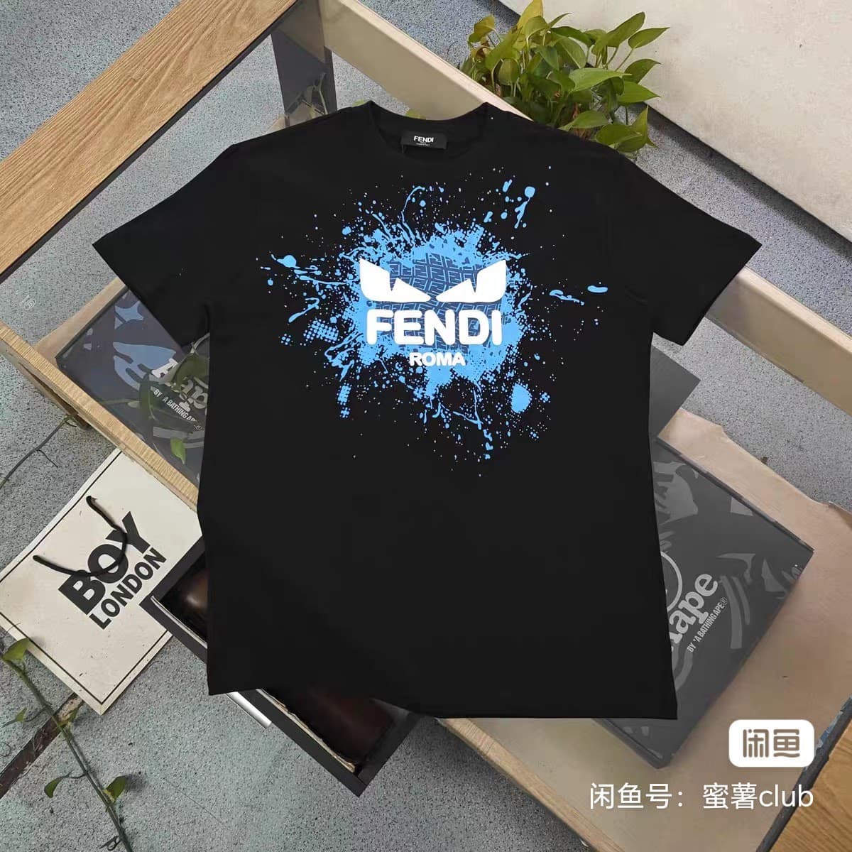 Совершенно новая футболка FENDI FENDI с короткими рукавами, все бирки на месте, черная и белая, одинакового фасона для мужчин и женщин, широкая
