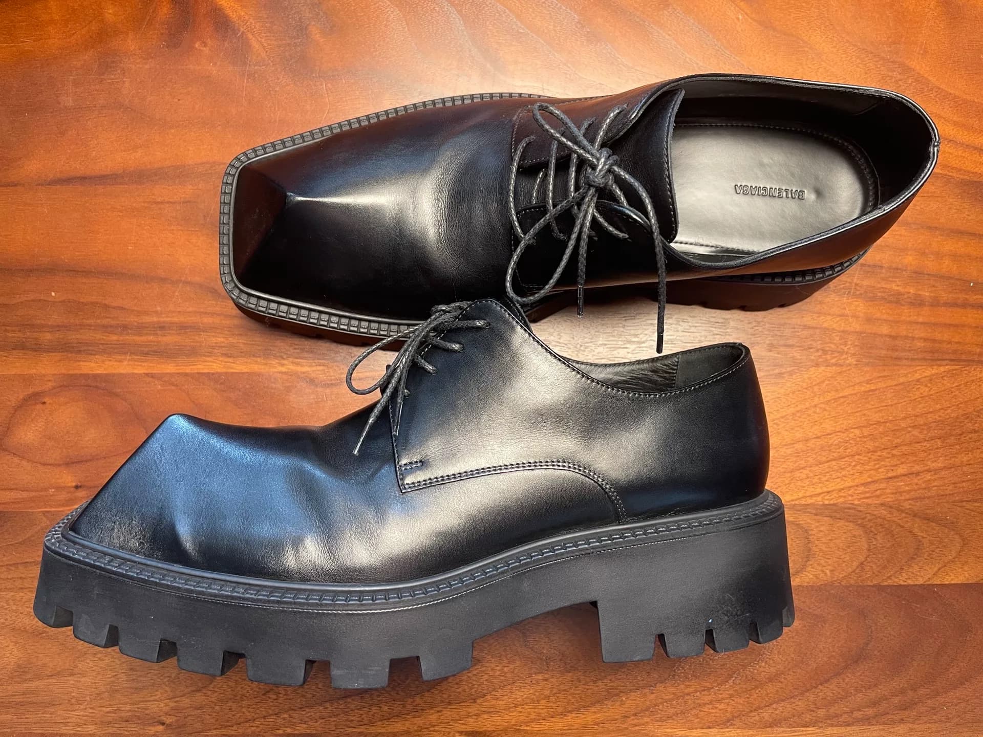 Balenciaga Balenciaga почти новые ботинки на платформе Rhino Derb y Rhino Derby, черные мужские ботинки god Balenciaga Balenciaga 21, осенне-зимнее ш…