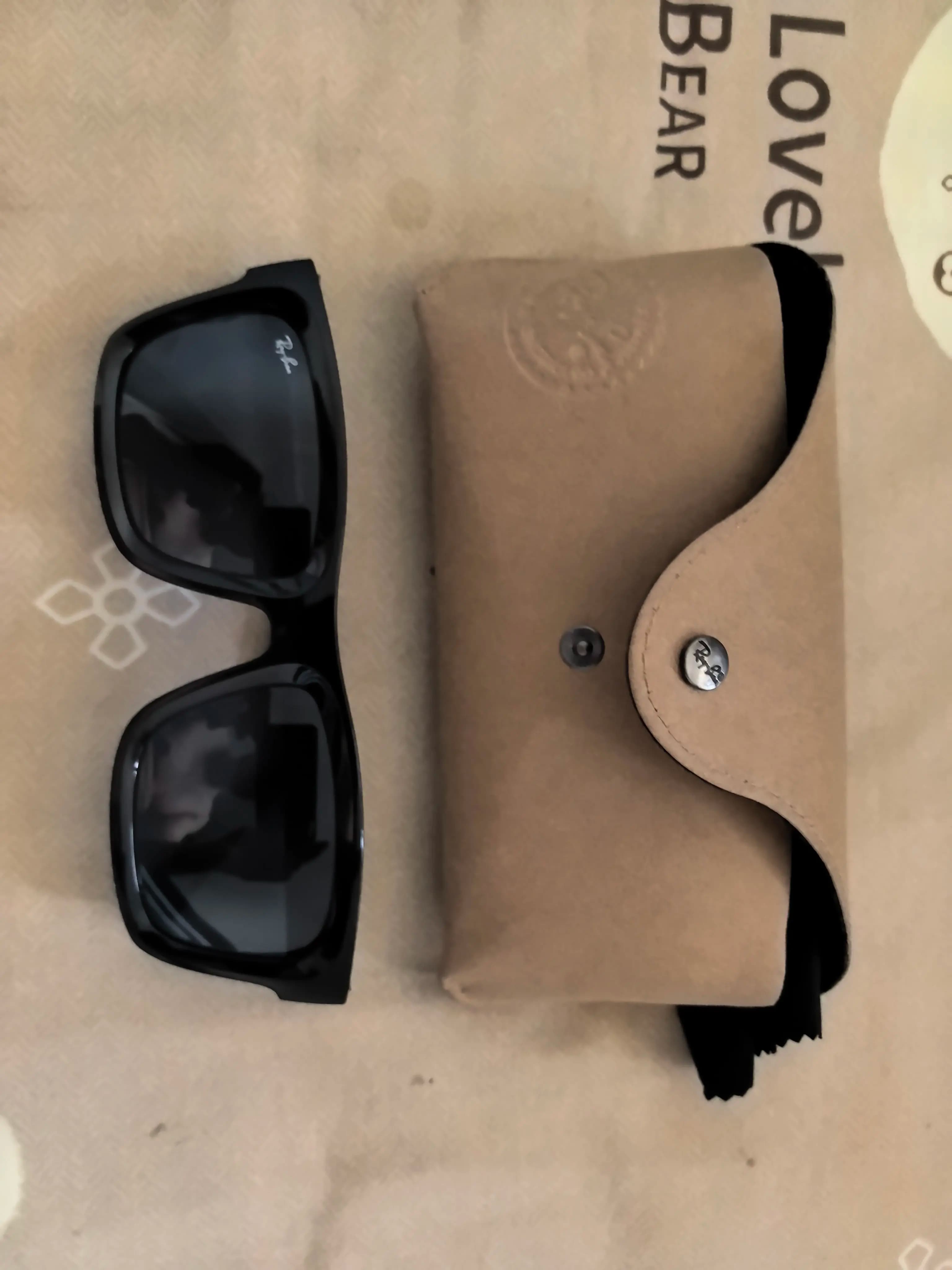 Солнцезащитные очки Ray-Ban Ray-Ban, черная оправа, модель RB 4396F WA