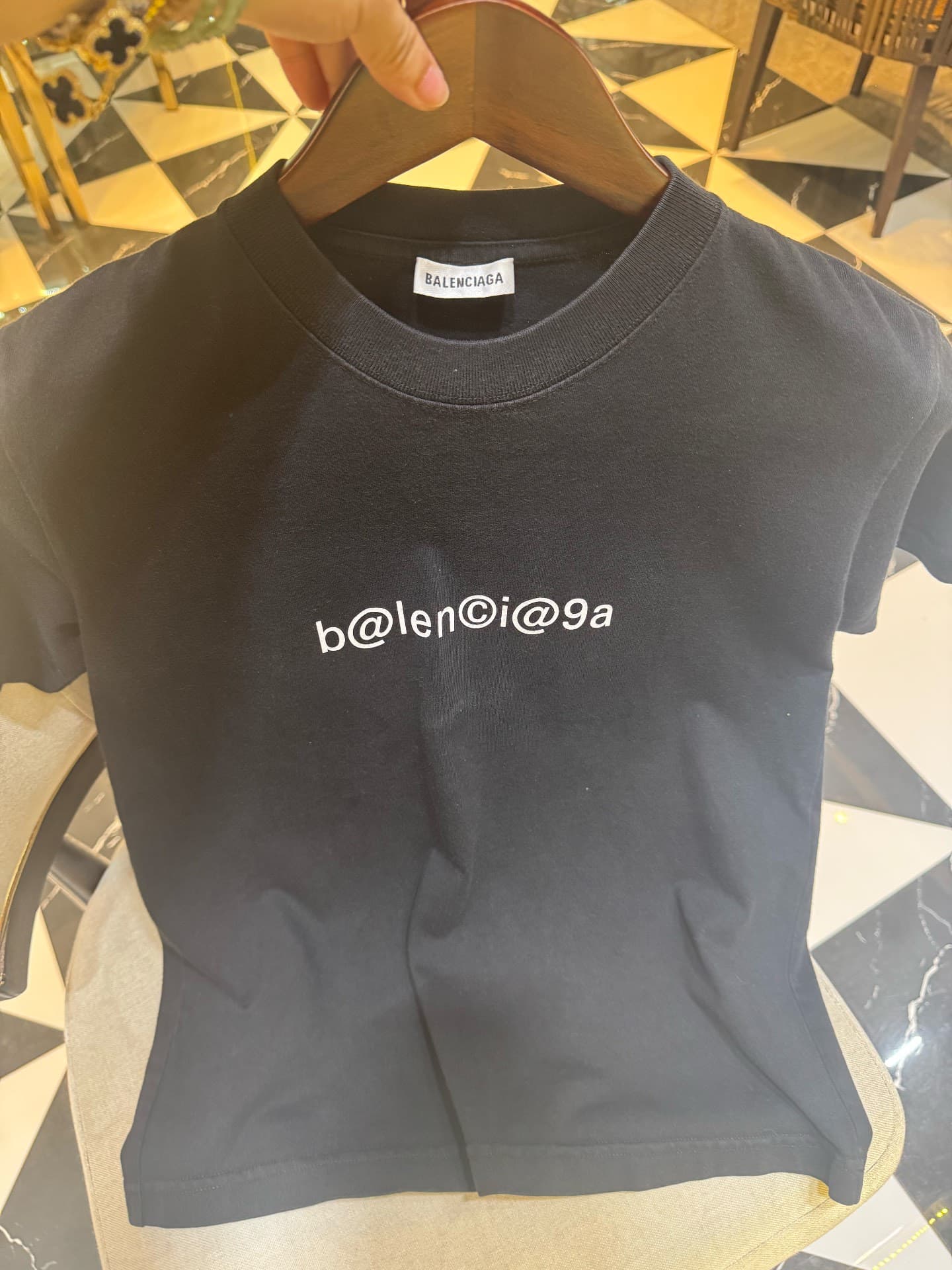 98 новых!Balenciaga Серая футболка Balenciaga с короткими рукавами, размер M