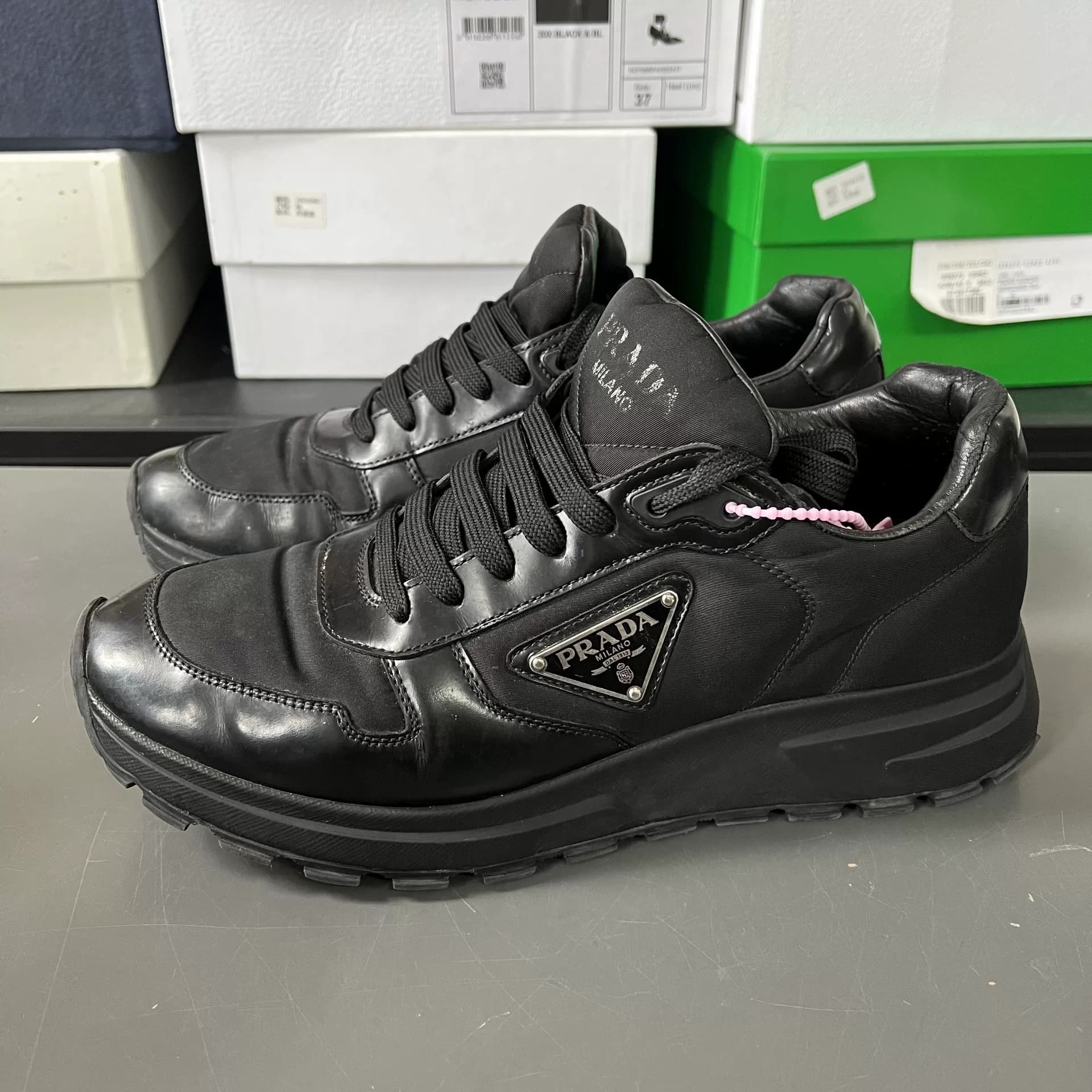 Prada Prax 01 черный размер 40