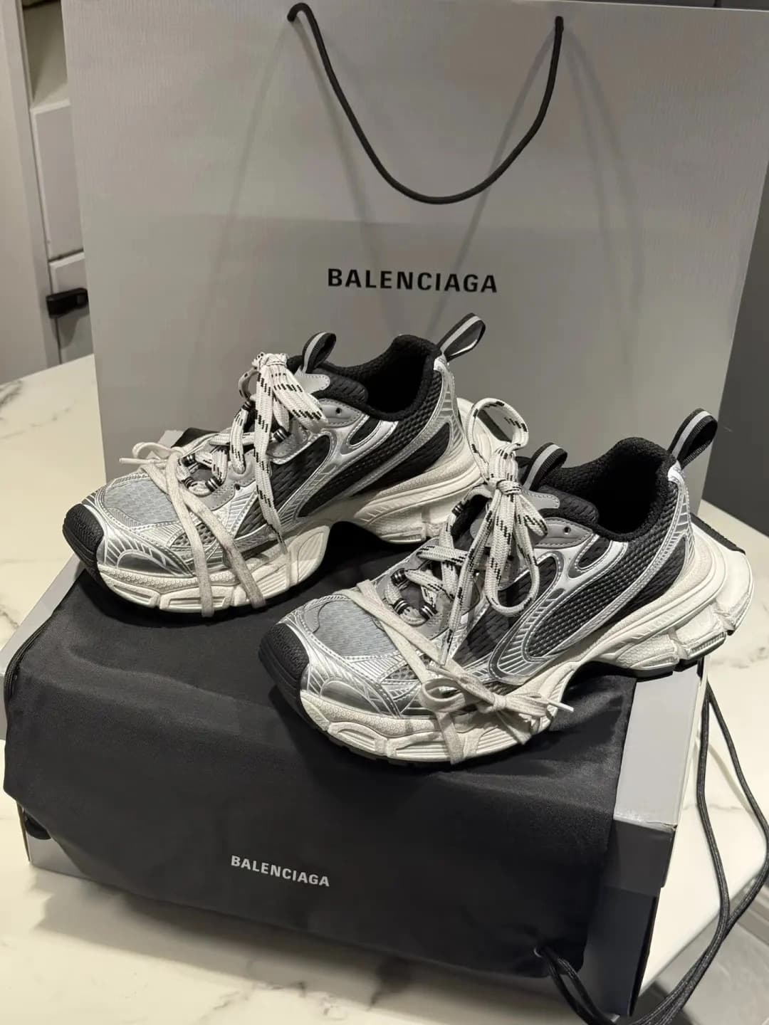 Balenciaga Balenciaga 3XL Gradi