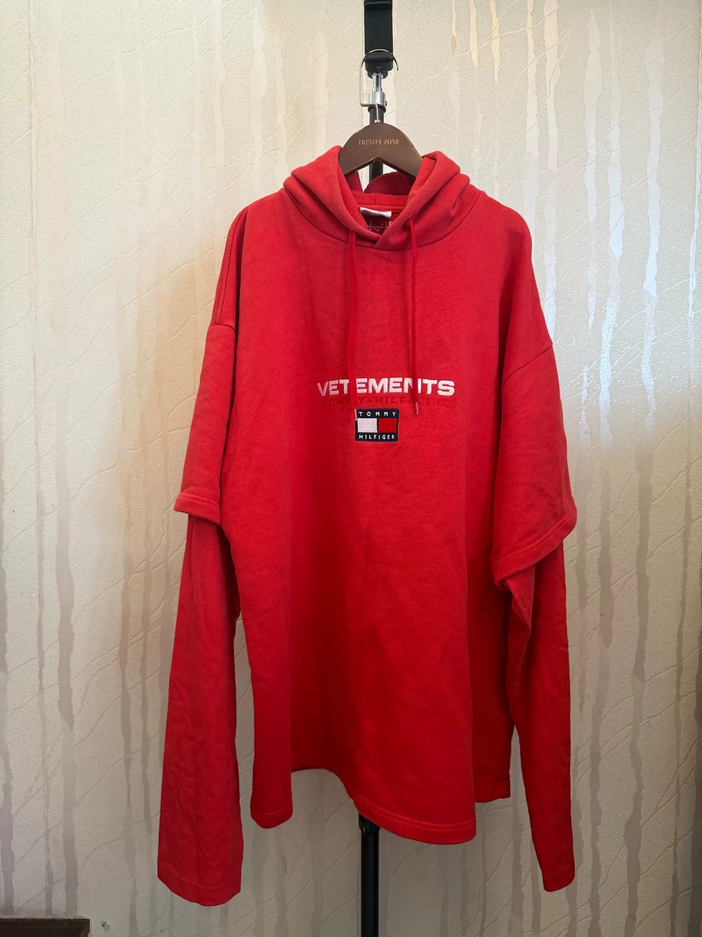 VETEMENTS x Tommy Hilfiger Joint Красный