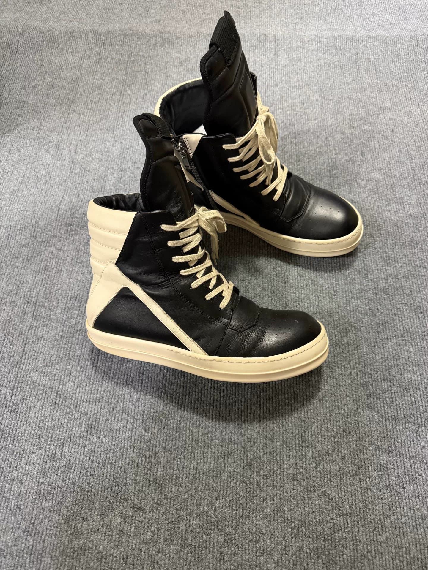 Rick owens inverted triangle, черно-белое платье с высоким воротом в новом стиле, купить по этой цене