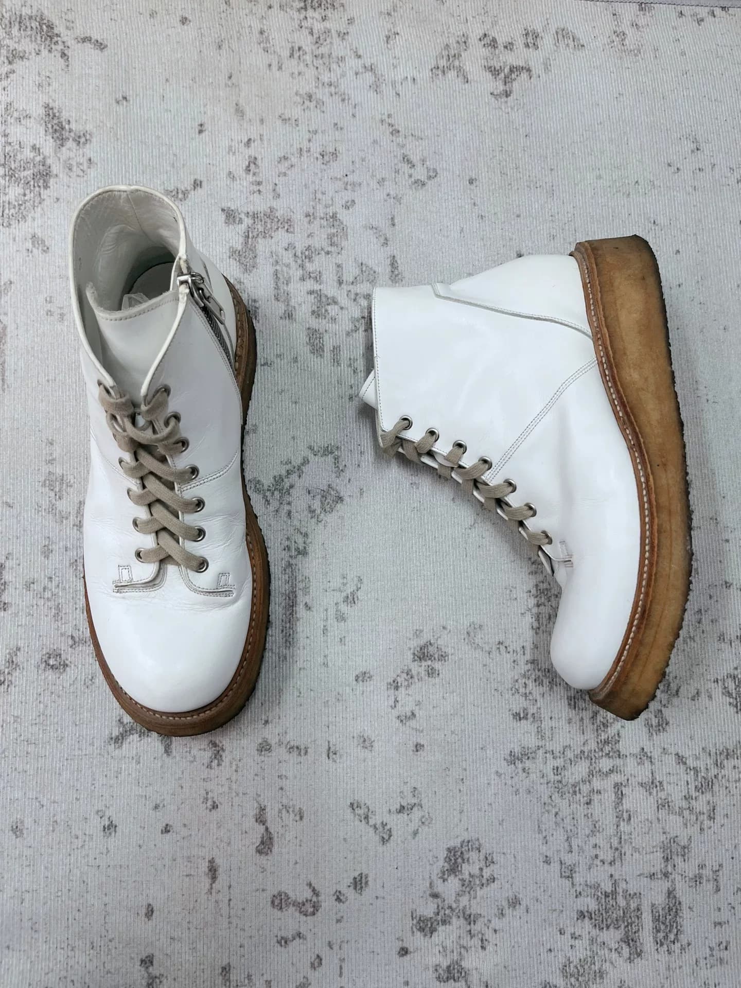 Основная линия Rick Owens, ботинки Martin на белой резиновой подошве, 42, можно использовать размеры 42–43.