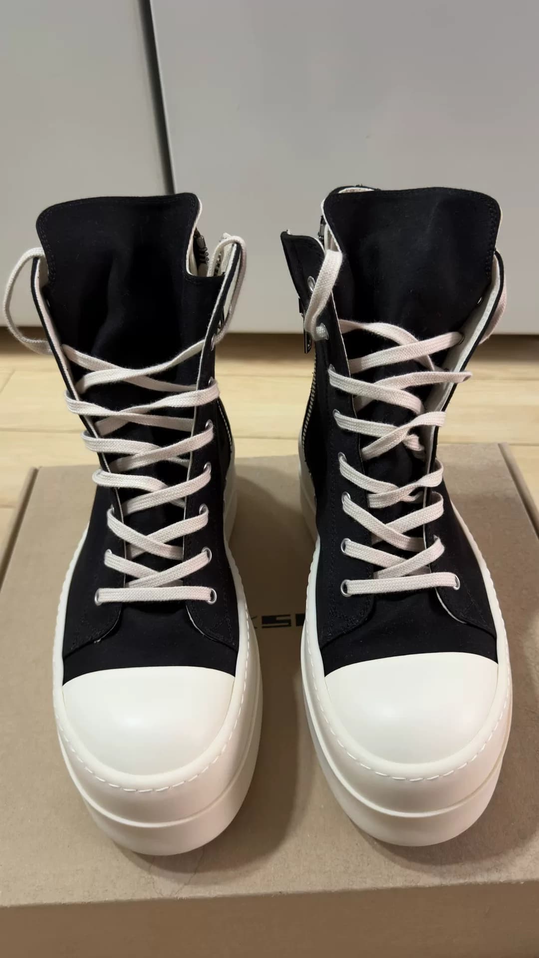Оригинальные парусиновые туфли Rick Owens DRKSHDW на толстой подошве с высоким берцем 95