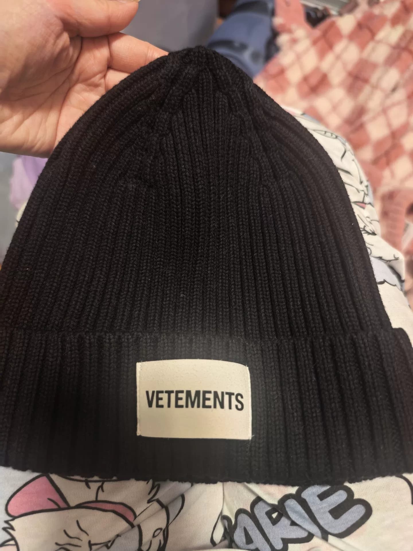 Симпатичная вязаная шапочка от VETEMENTS Witt, совершенно новый аутентичный прилавок.С биркой!Не отвечай