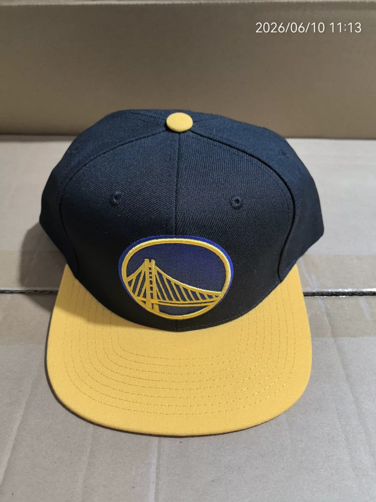 【Позитив】 Бейсболка Mitchell & Ness Golden State Warriors с жестким верхом