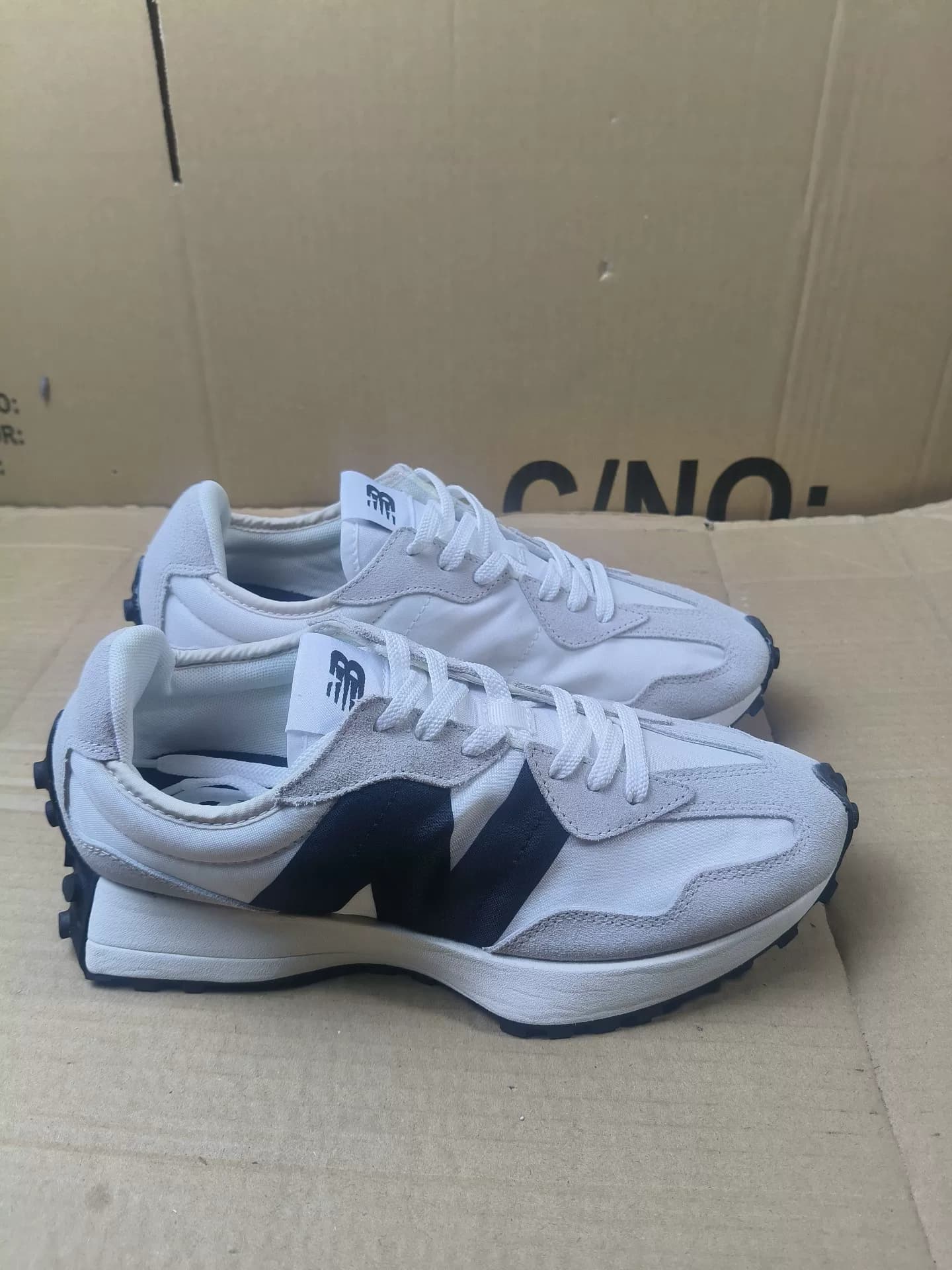 Абсолютно новая спортивная обувь New Balance, повседневные кроссовки 327, цвет морской соли, снаружи