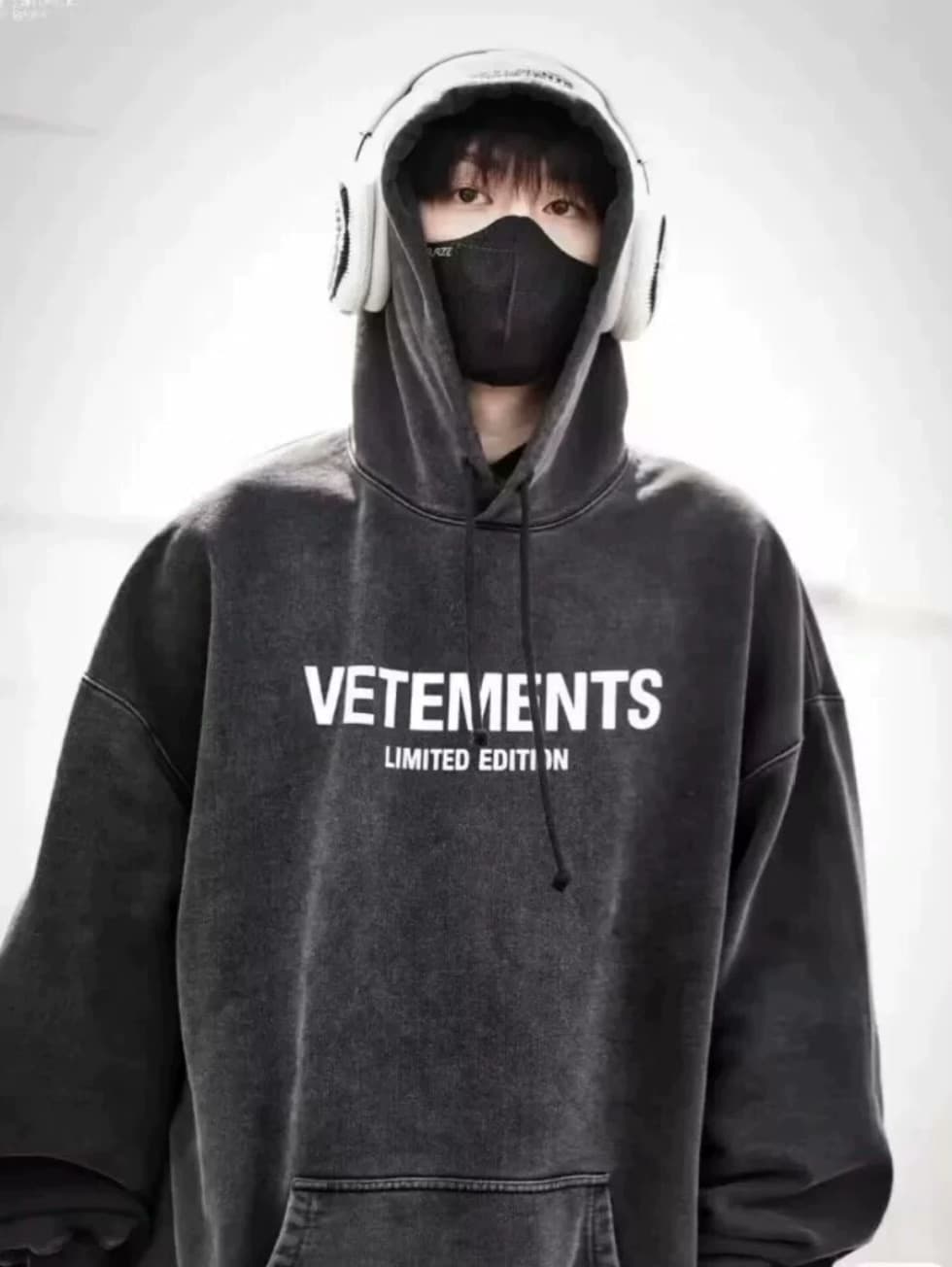 Vetements и милый помыл старый логотип письмо печатные толстовка с капюшоном для мужчин