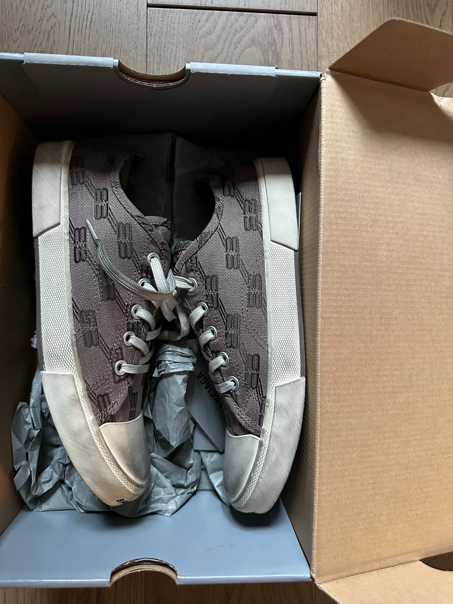 Низкий топ Balenciaga Paris