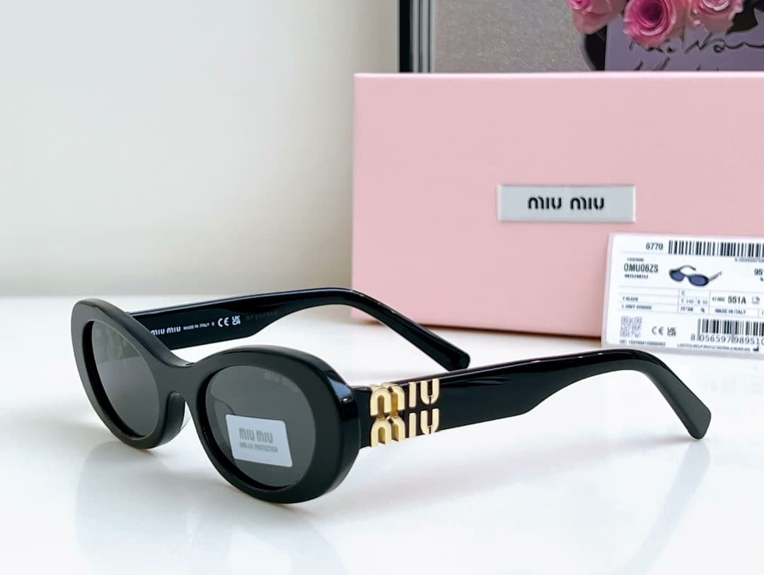 солнцезащитные очки MIUMIU Miaomiao SMU06ZS для маленького лица должны иметь вогнутую форму.
