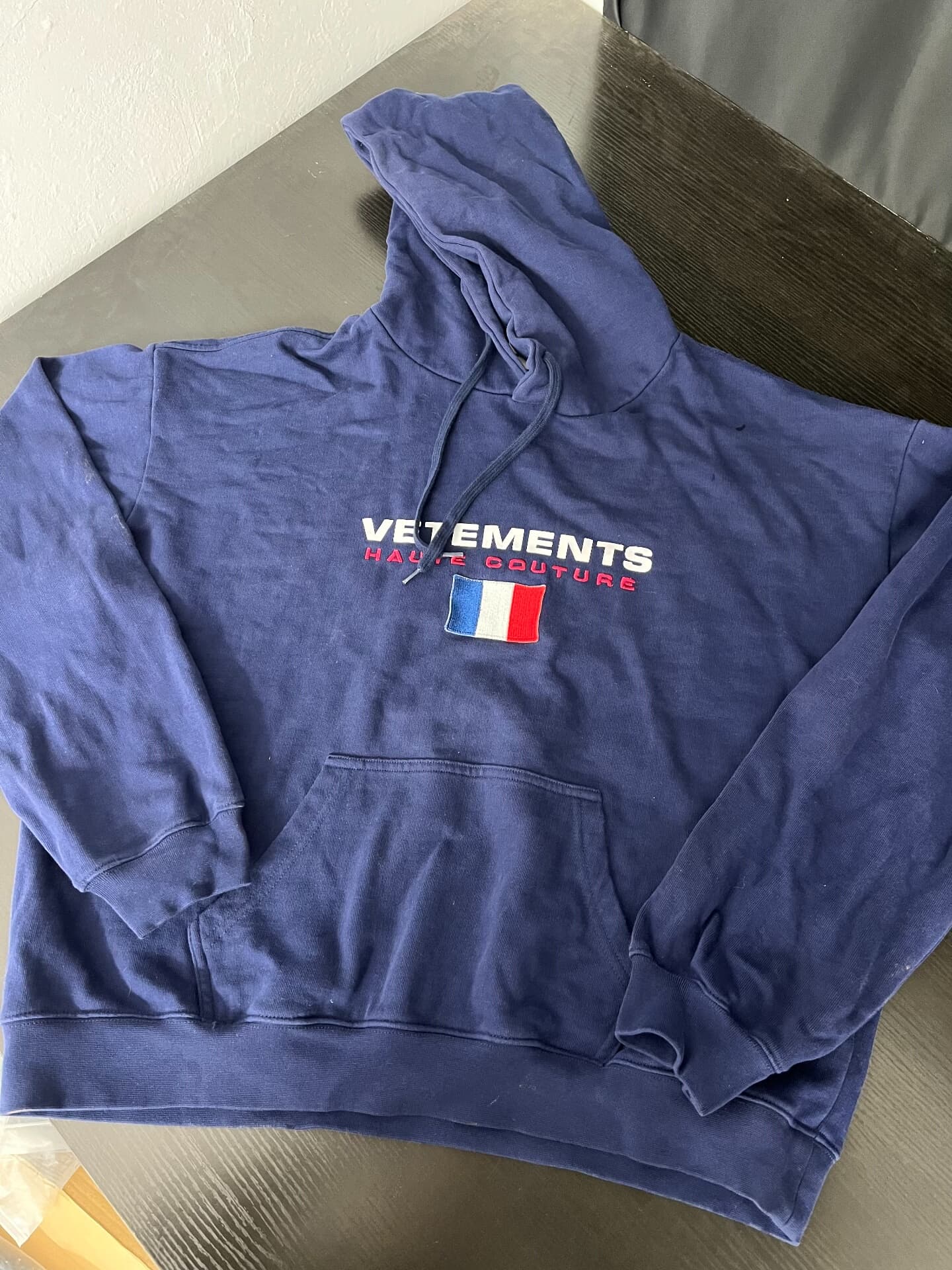 Топовая версия толстовки с вышитым национальным флагом the real shot, VETEMENTS
