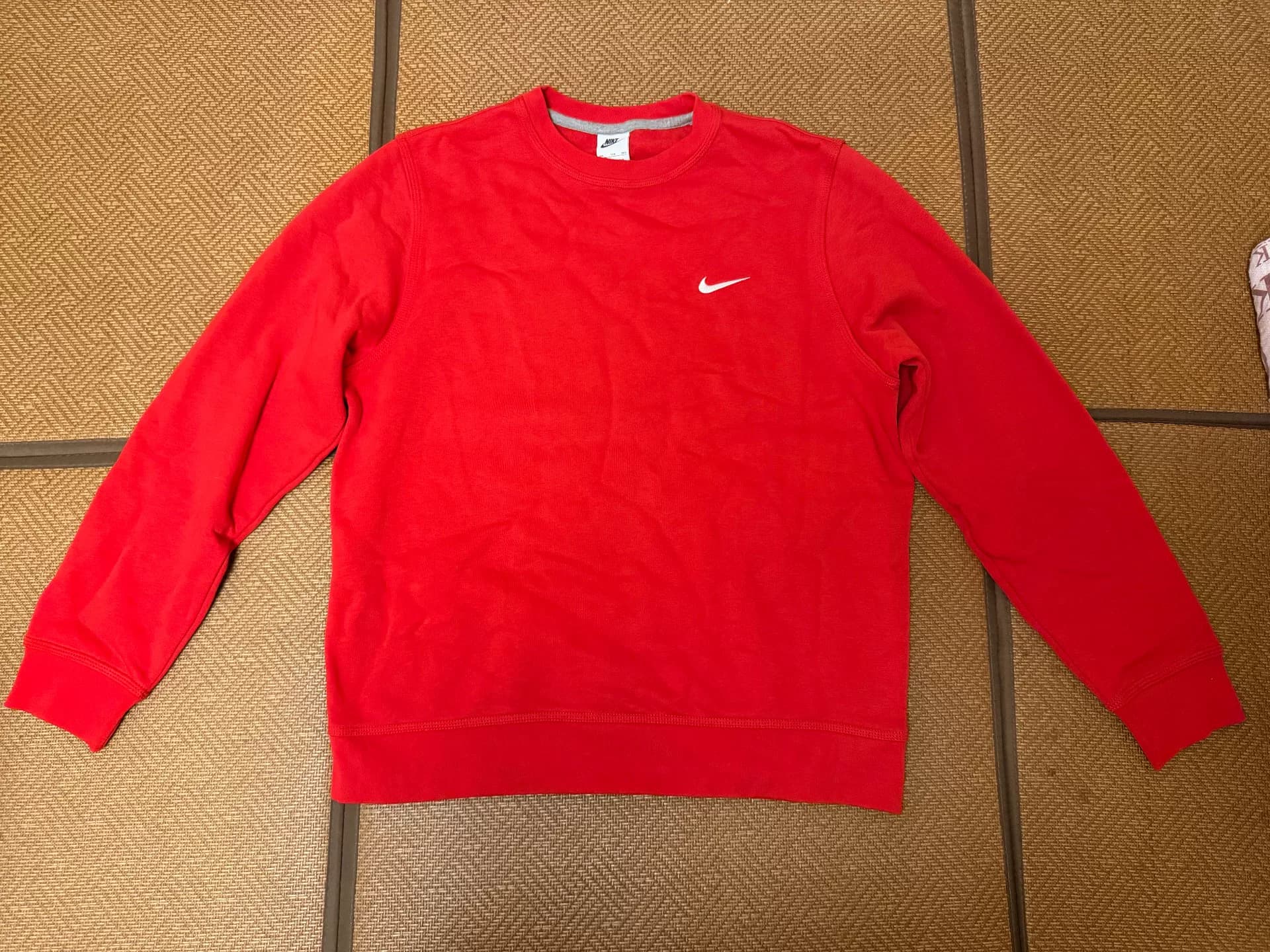 Свитер Nike, 2xl, натуральная кожа, носить не очень удобно