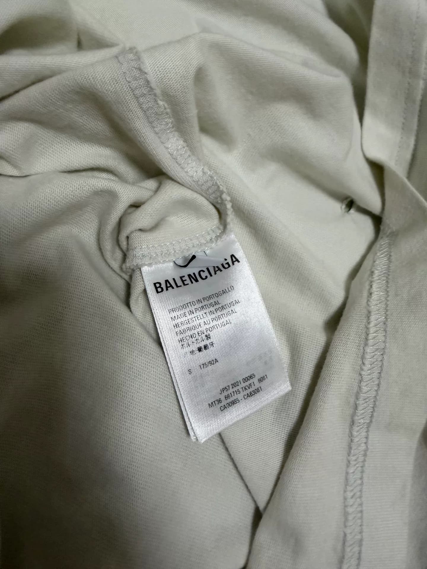 Balenciaga Белая футболка Balenciaga с короткими рукавами, размер S, свободная, свободного кроя, которую могут носить как мужчины, так и девушки, сде…