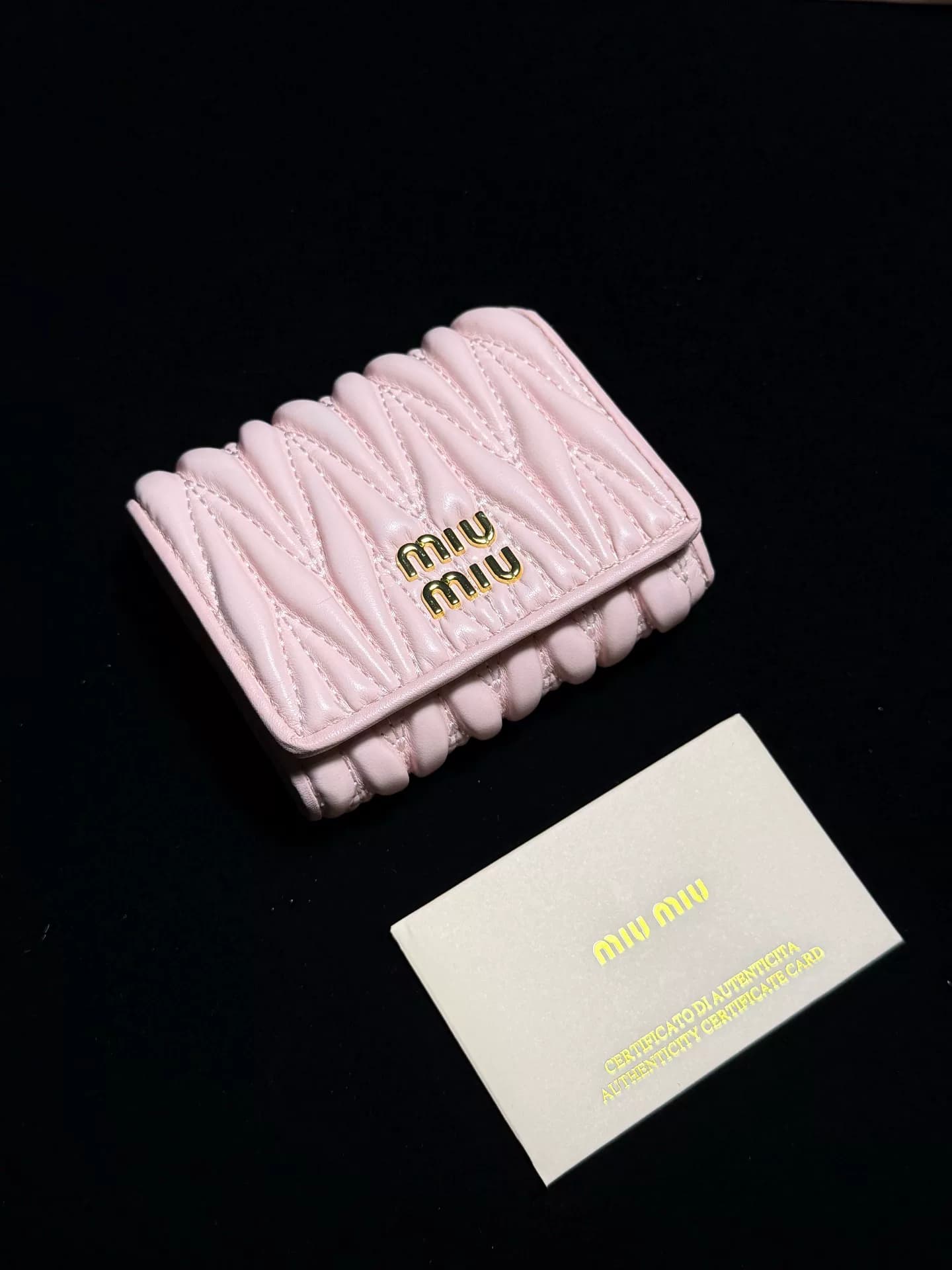 MiuMiu Miaomiao плиссированная маленькая сумка Короткий кошелек для монет кожаный футляр для карт кошелек