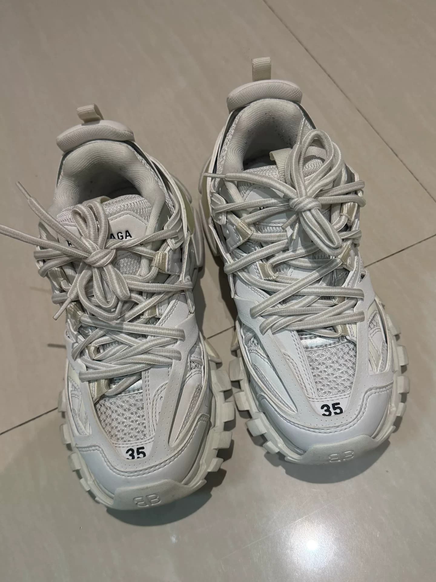 Почти новые кроссовки Balenciaga Track 1.0 daddy, белые, размер 35