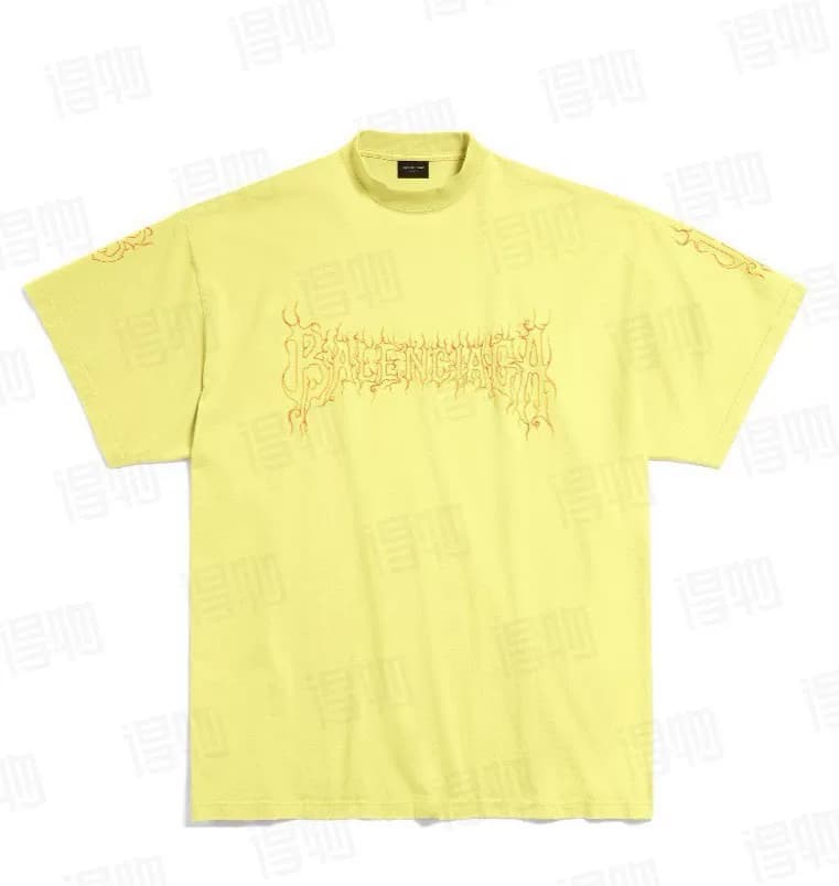Футболка с короткими рукавами Balenciaga Balenciaga flame с принтом санскритских букв