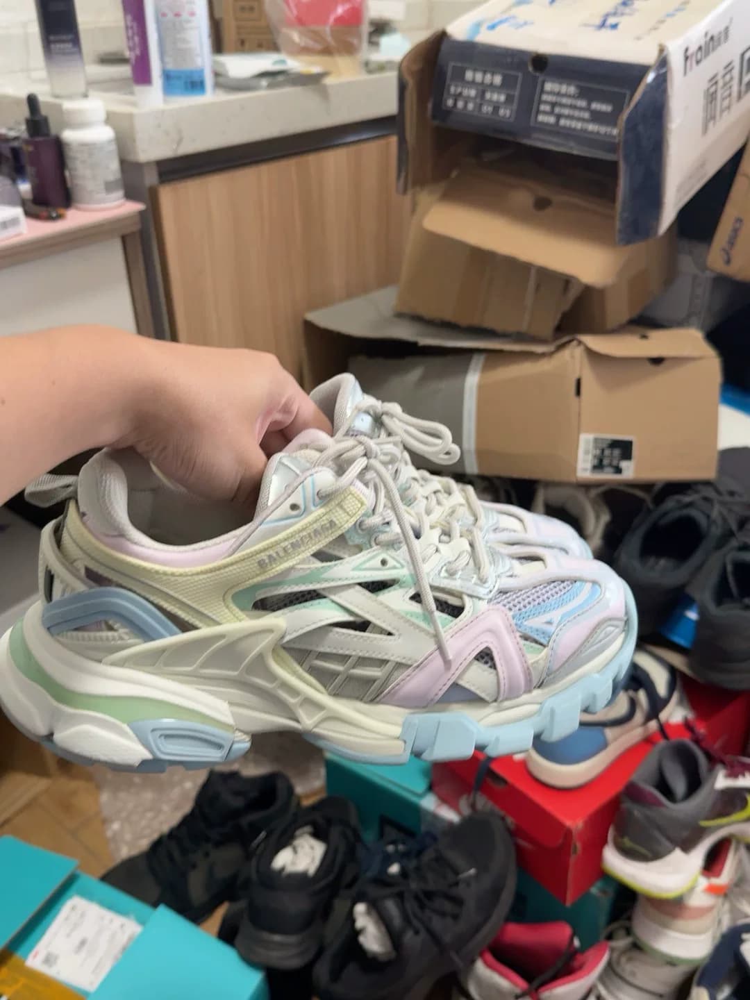 Паста Balenciaga Balenciaga Track 2.0