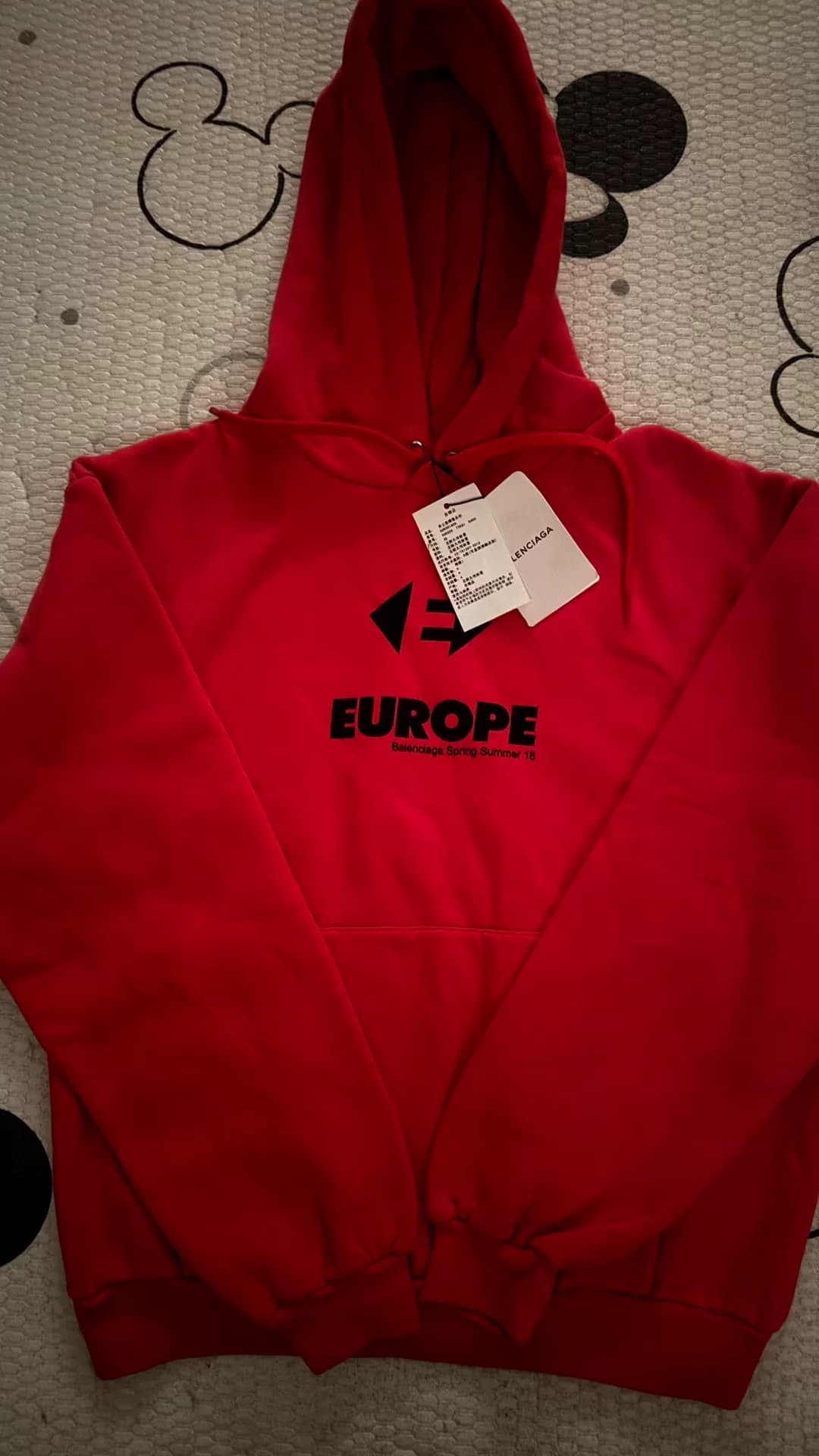 Совершенно новый аутентичный Баленсиага Balenciaga Europe с красным капюшоном