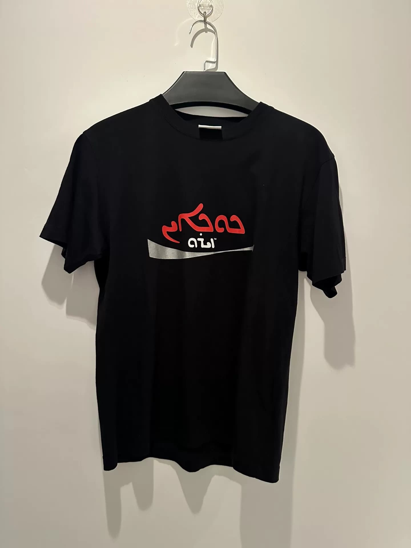 футболка vetements Cola с короткими рукавами размера м, цвет неплохой