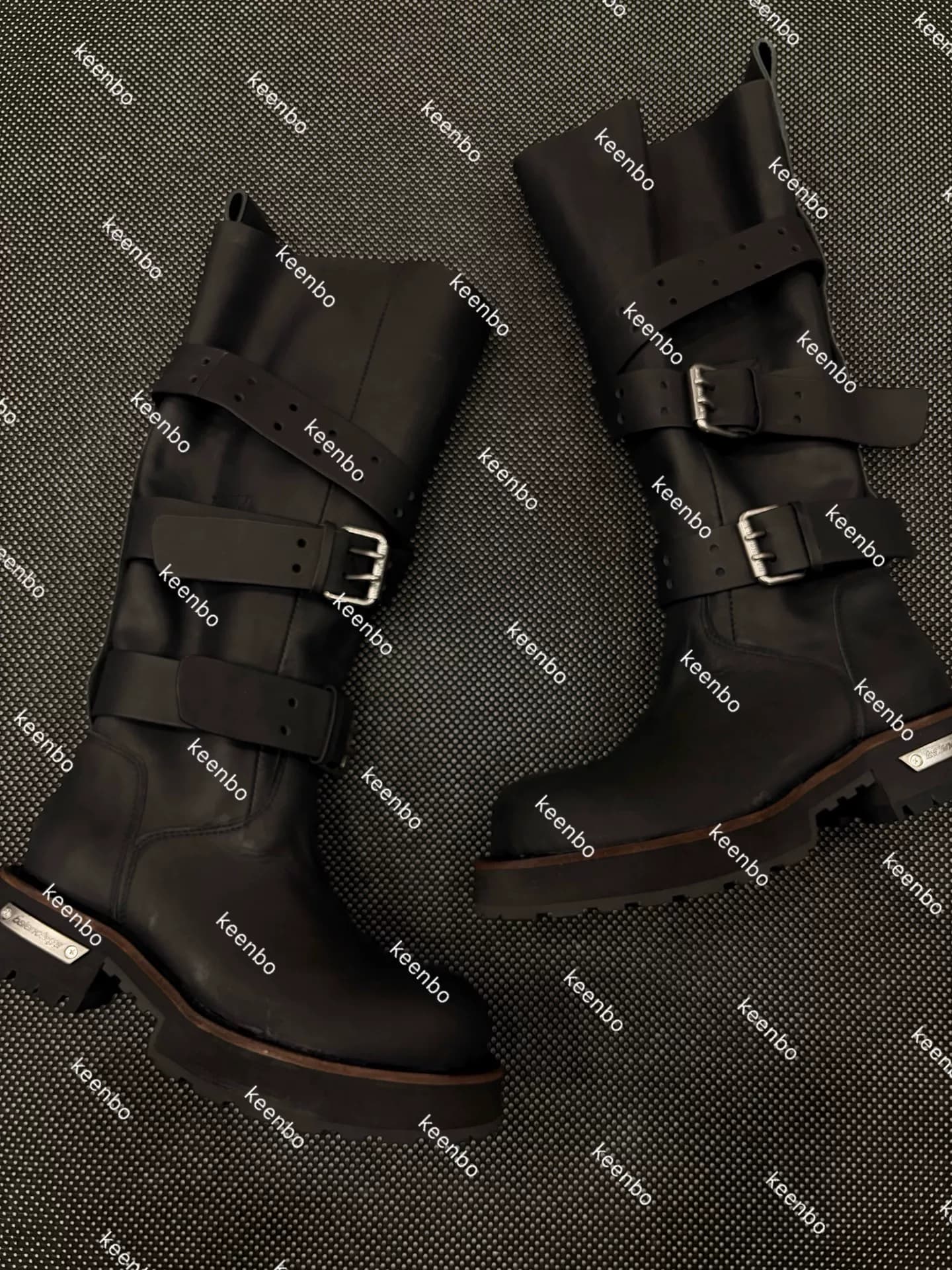 Черный ремешок Paris 25FW Venom на средней длине, круглая головка, очень красивый верхний ремешок