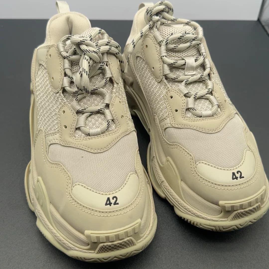 Туфли Balenciaga Triple S daddy темно-белые 42