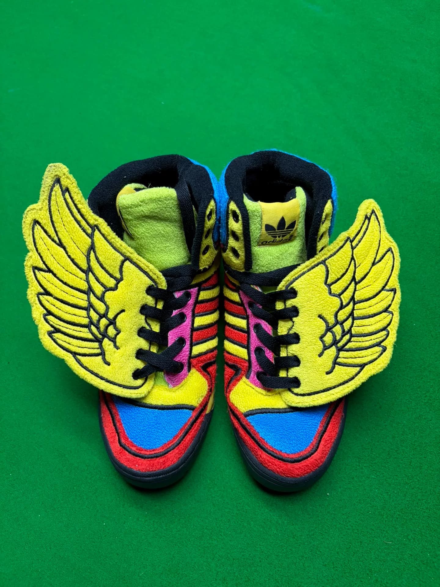 кроссовки adidas Adidas Jeremy scott с радужным крылом