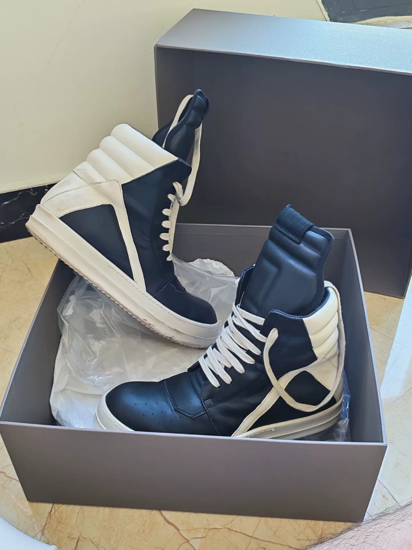 основная линейка ROG studio Rick Owens черного цвета