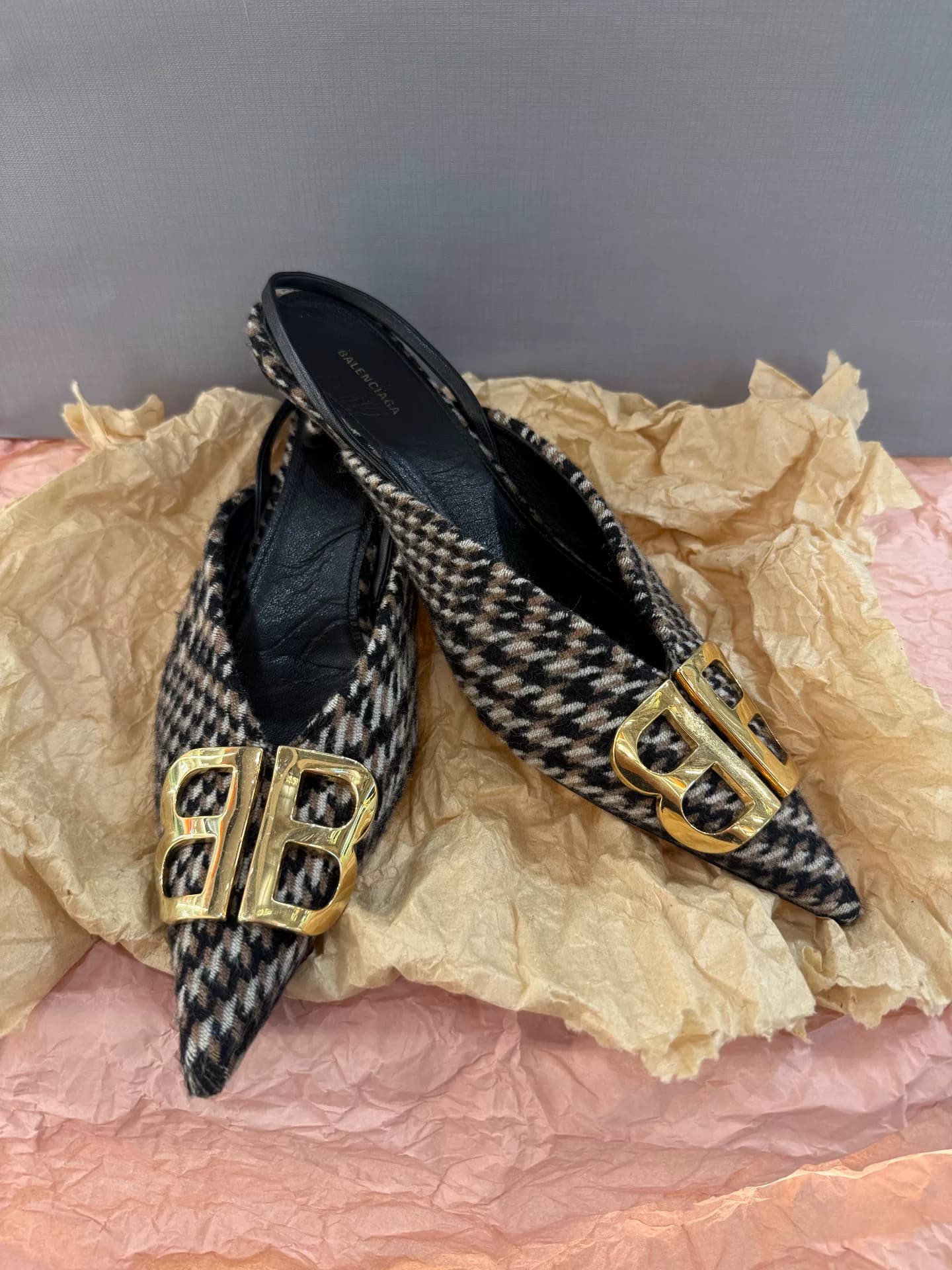 Личная коллекция Balenciaga Туфли Balenciaga на каблуке в кошачью клетку Balenciaga