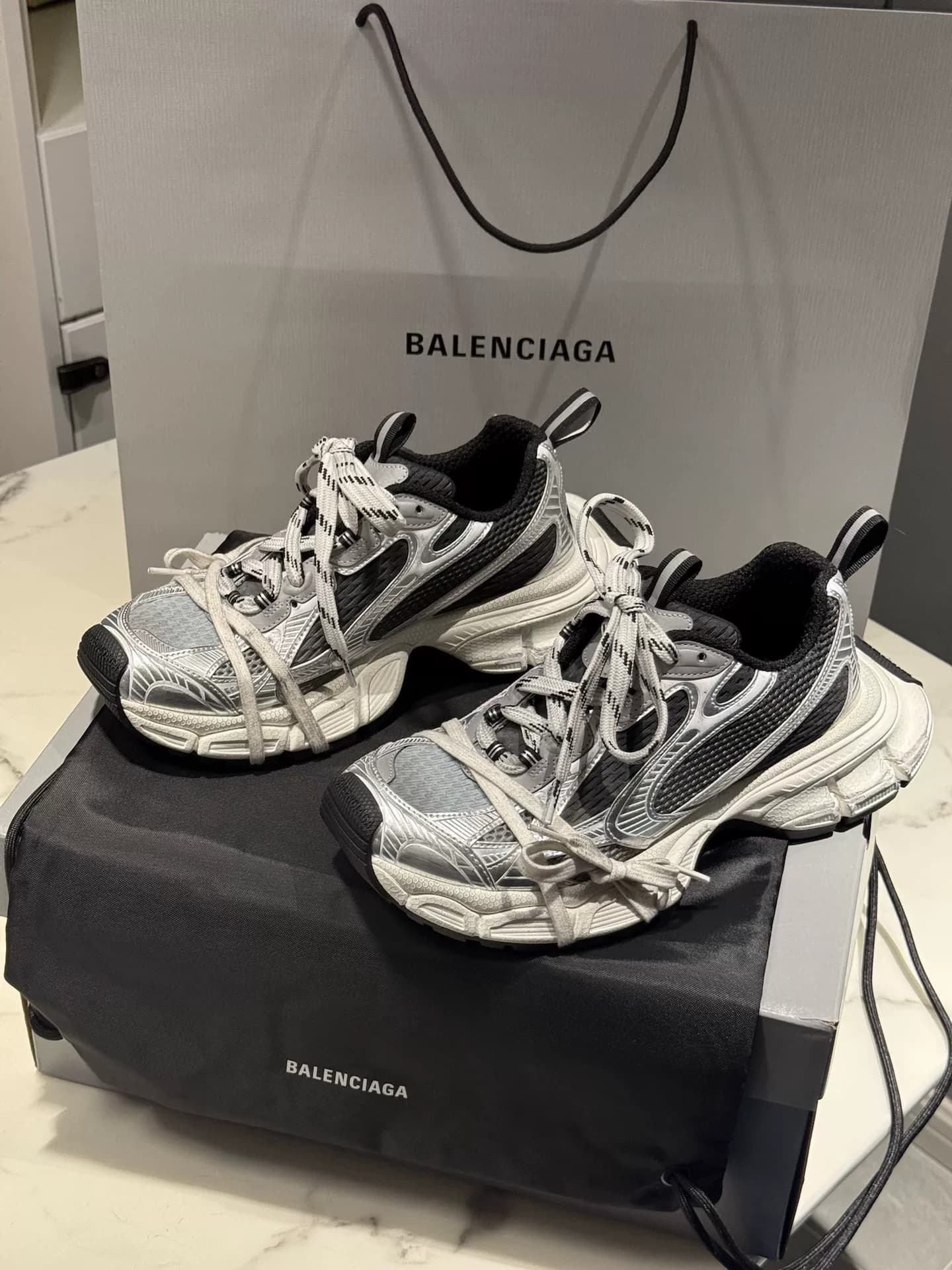 Balenciaga Баленсиага 3XL с градиентной круглой головкой