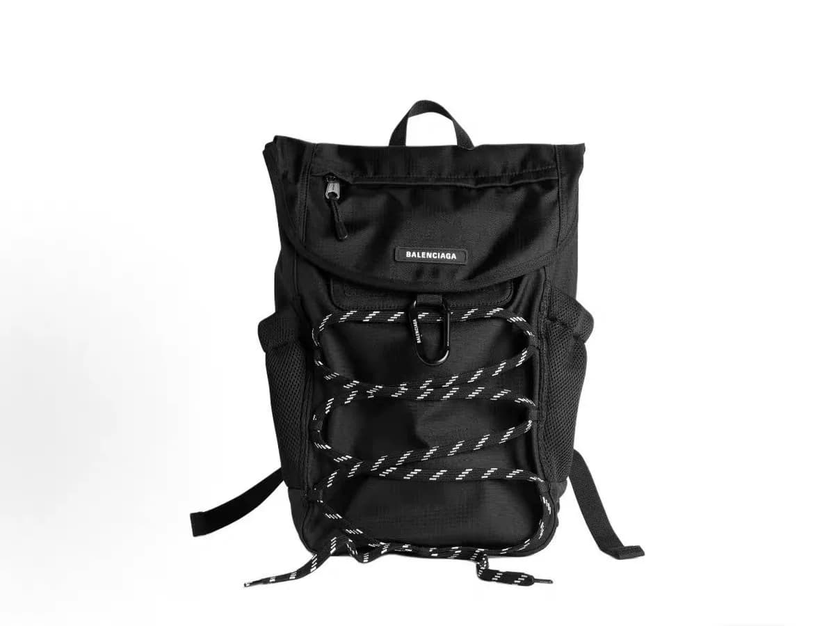 Balenciaga Походный рюкзак Balenciaga из черного нейлона