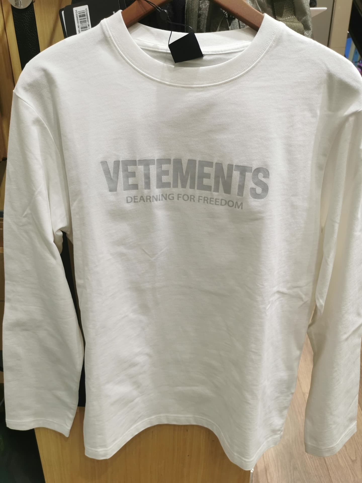 Совершенно новая симпатичная футболка VETEMENTS Witt с длинными рукавами, размер S, бирка на месте, натуральная и прозрачная